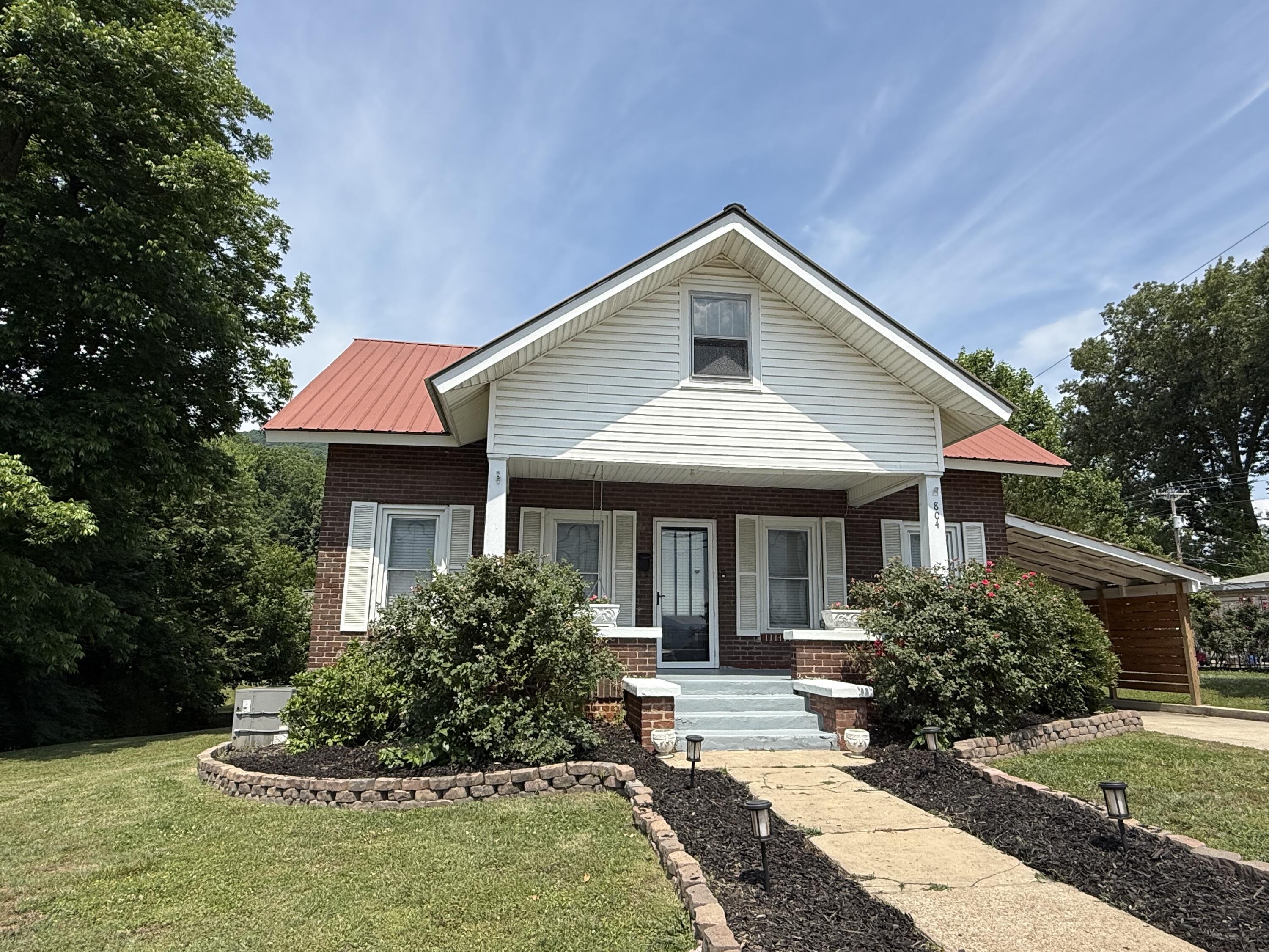 804 Elm Avenue