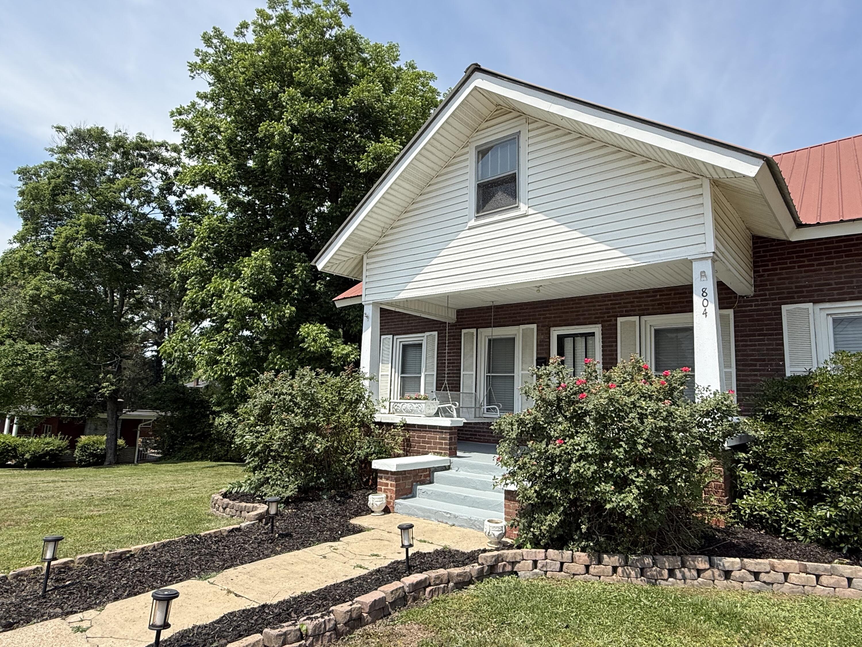 804 Elm Avenue