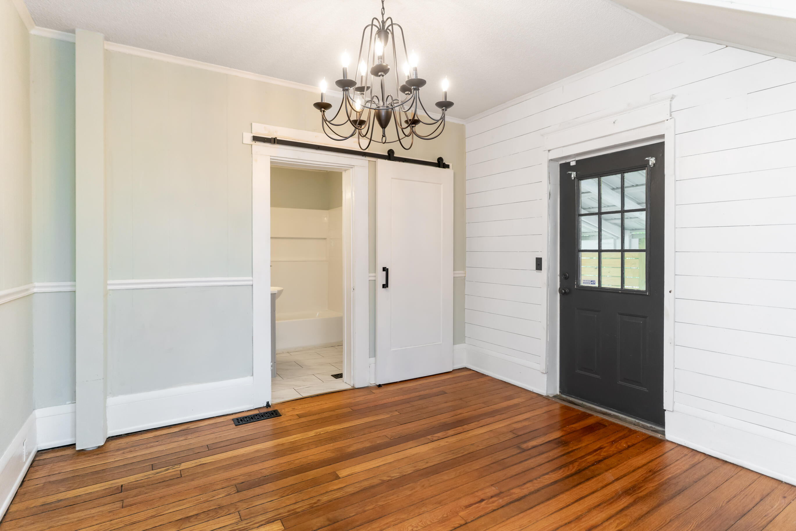 804 Elm Avenue