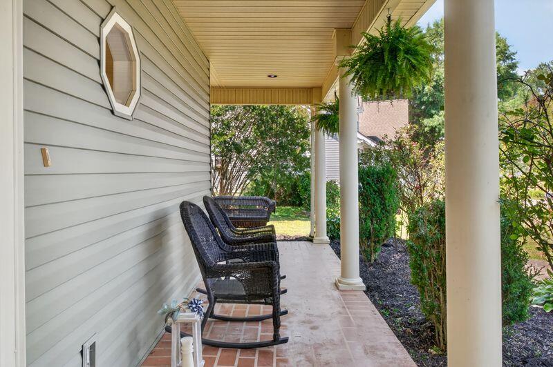 112 Dogwood Trail