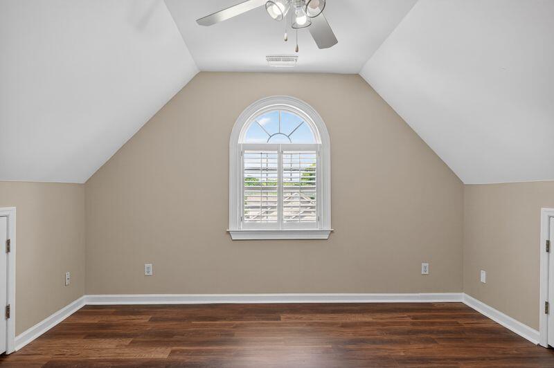 112 Dogwood Trail