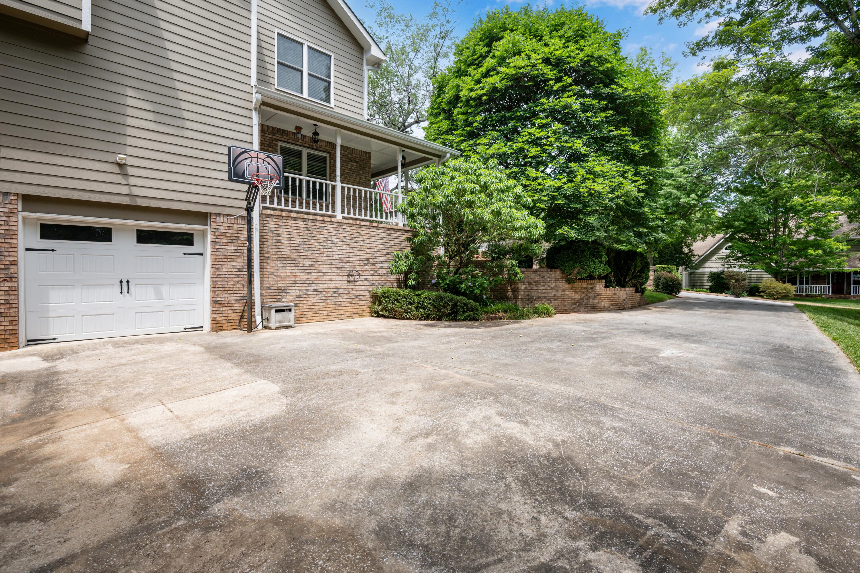 618 River Landing Drive