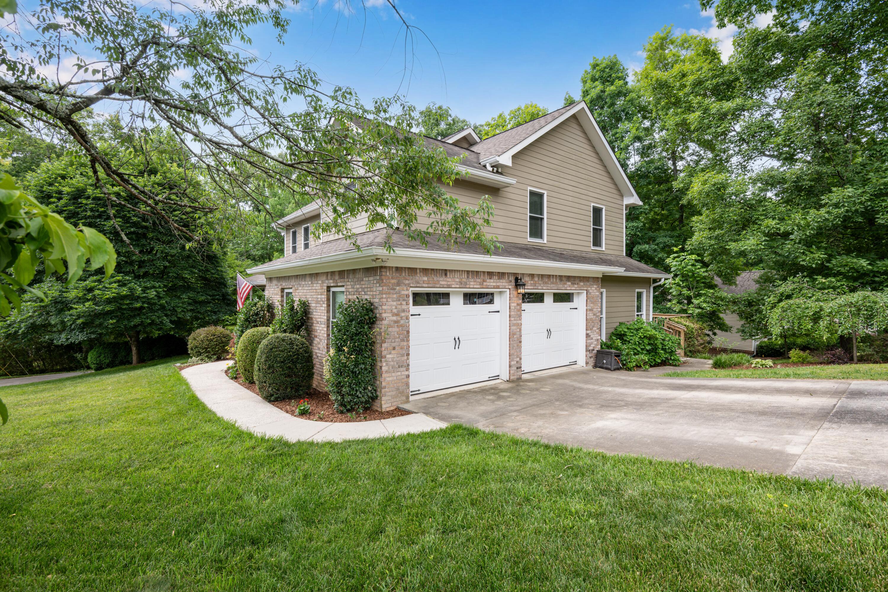 618 River Landing Drive
