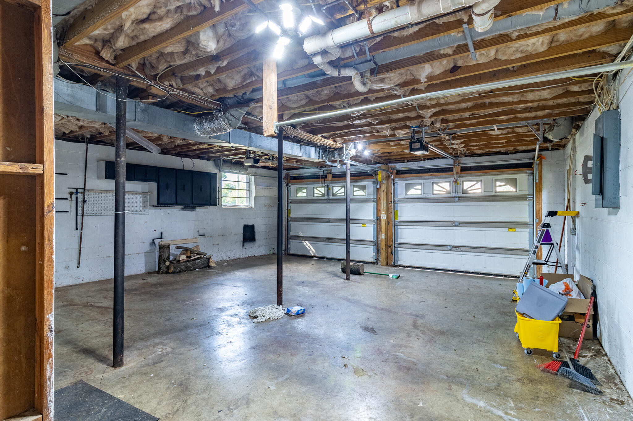901 Spurling Drive