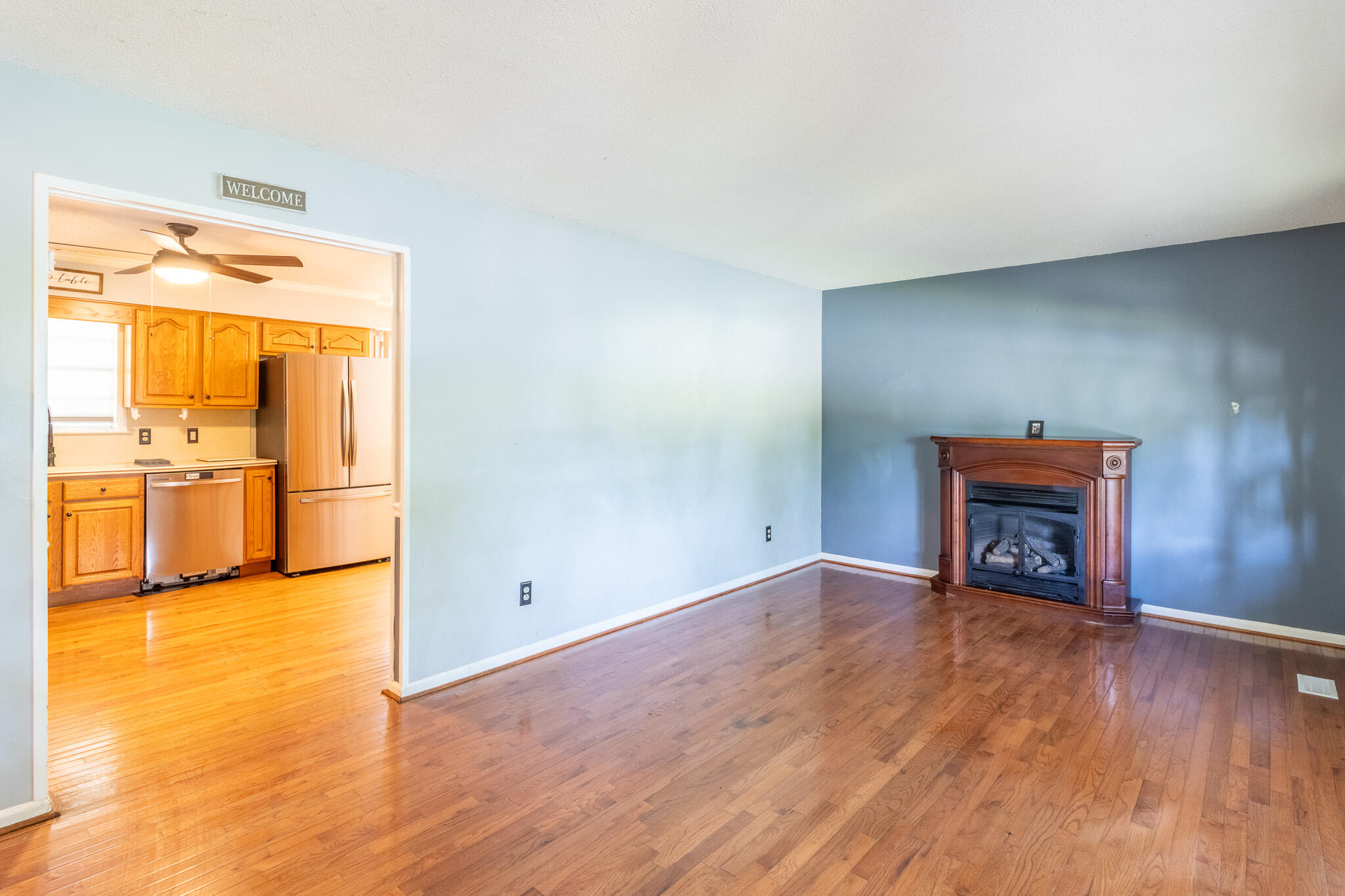901 Spurling Drive