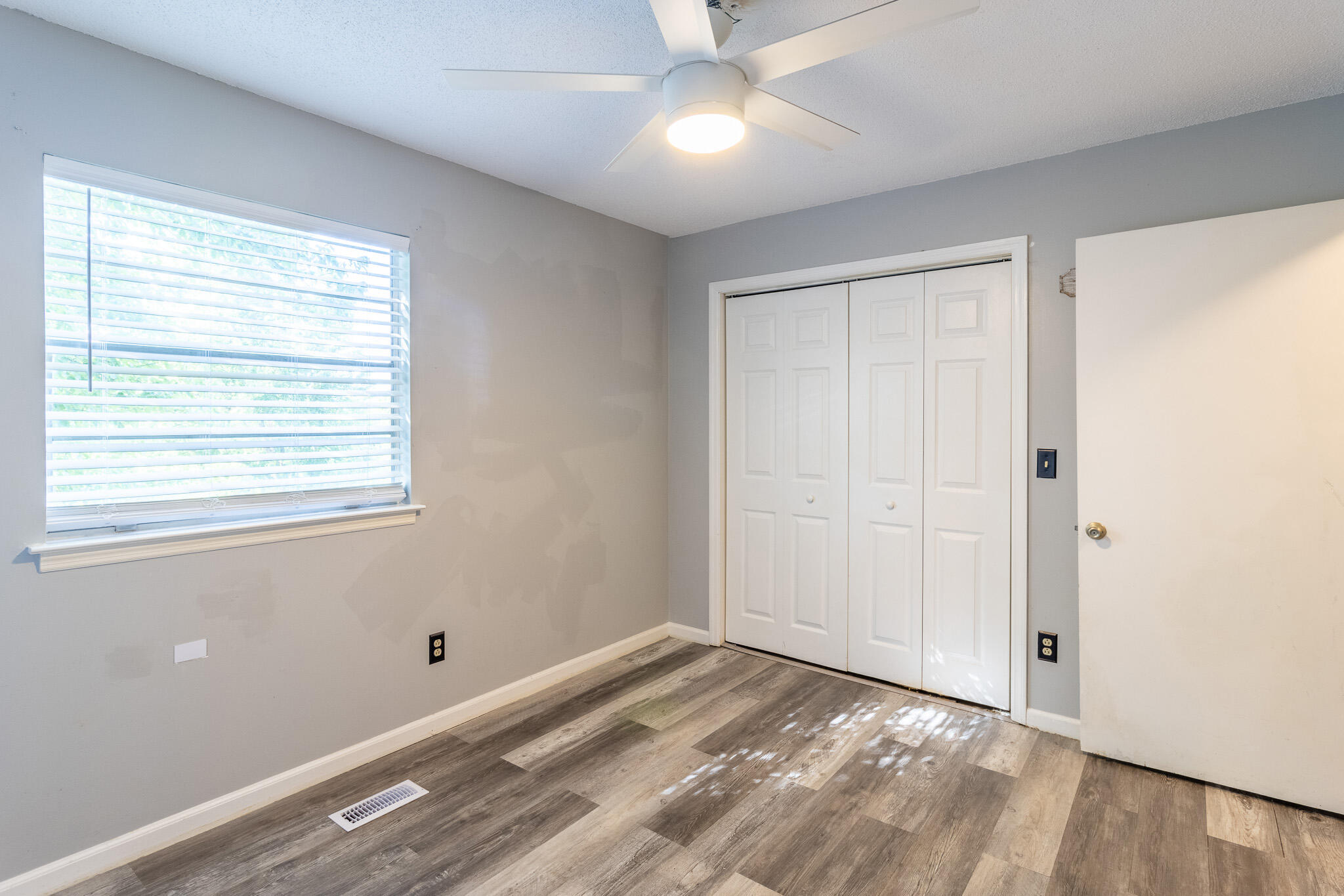 901 Spurling Drive