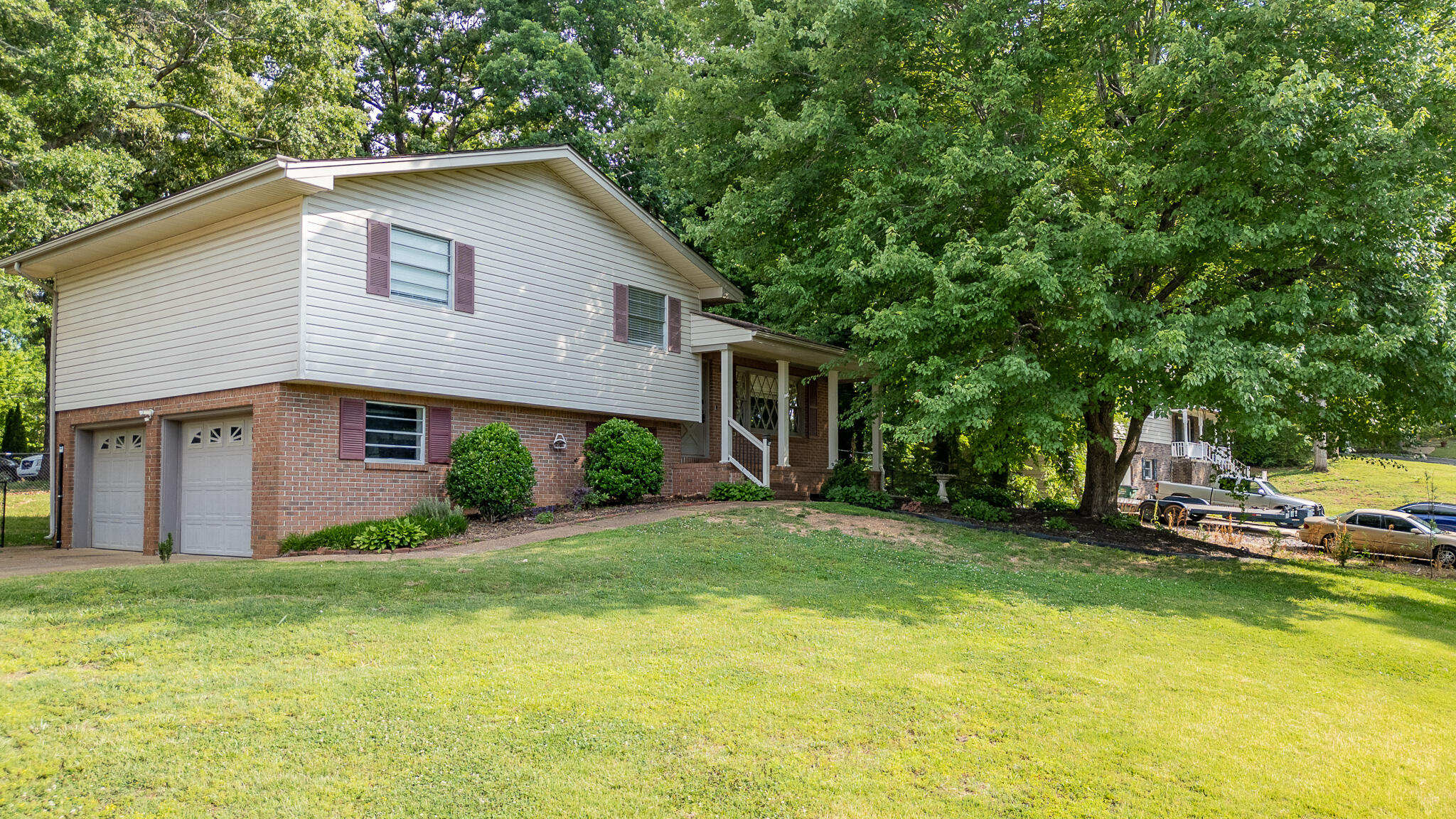 901 Spurling Drive