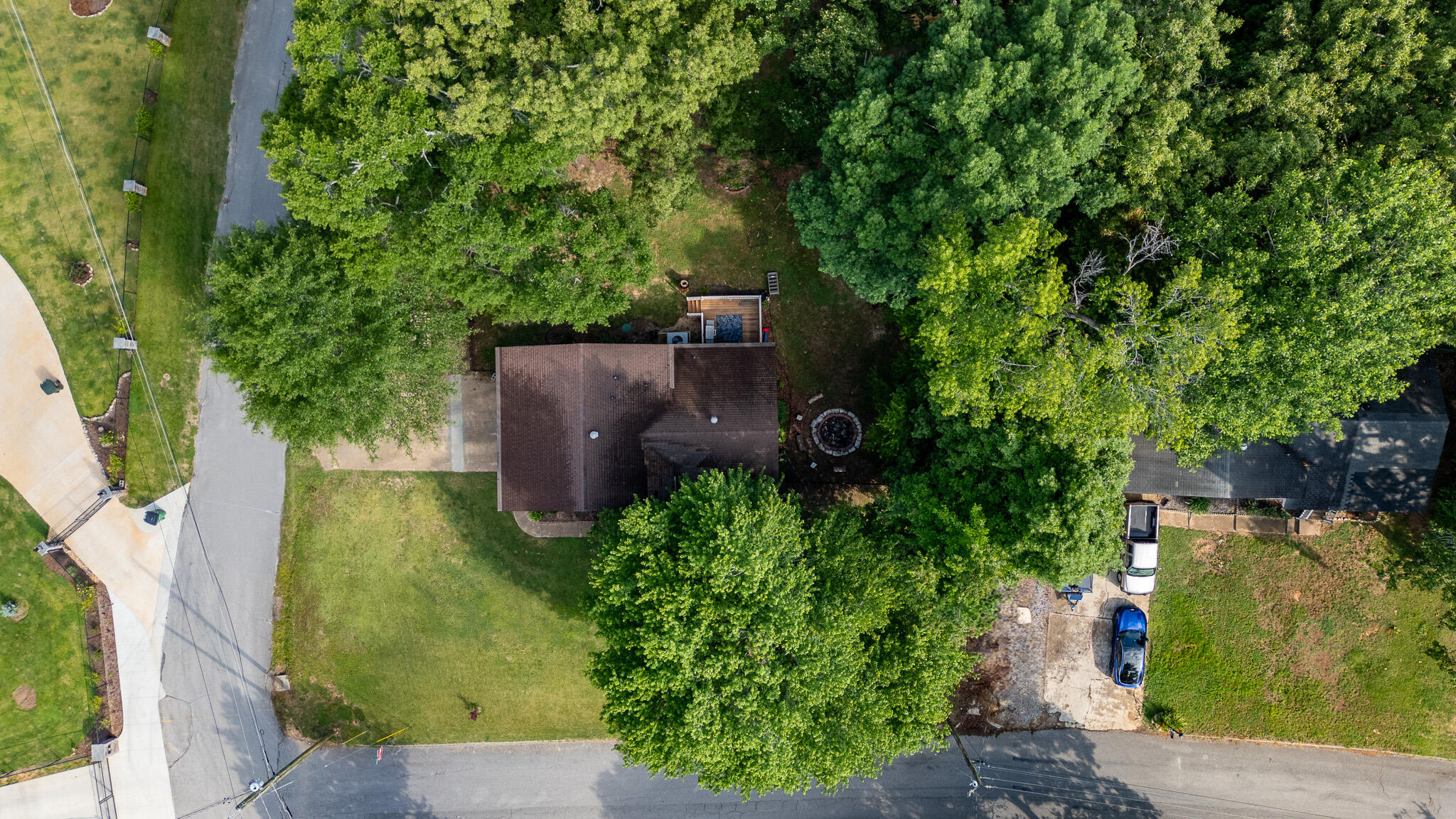 901 Spurling Drive