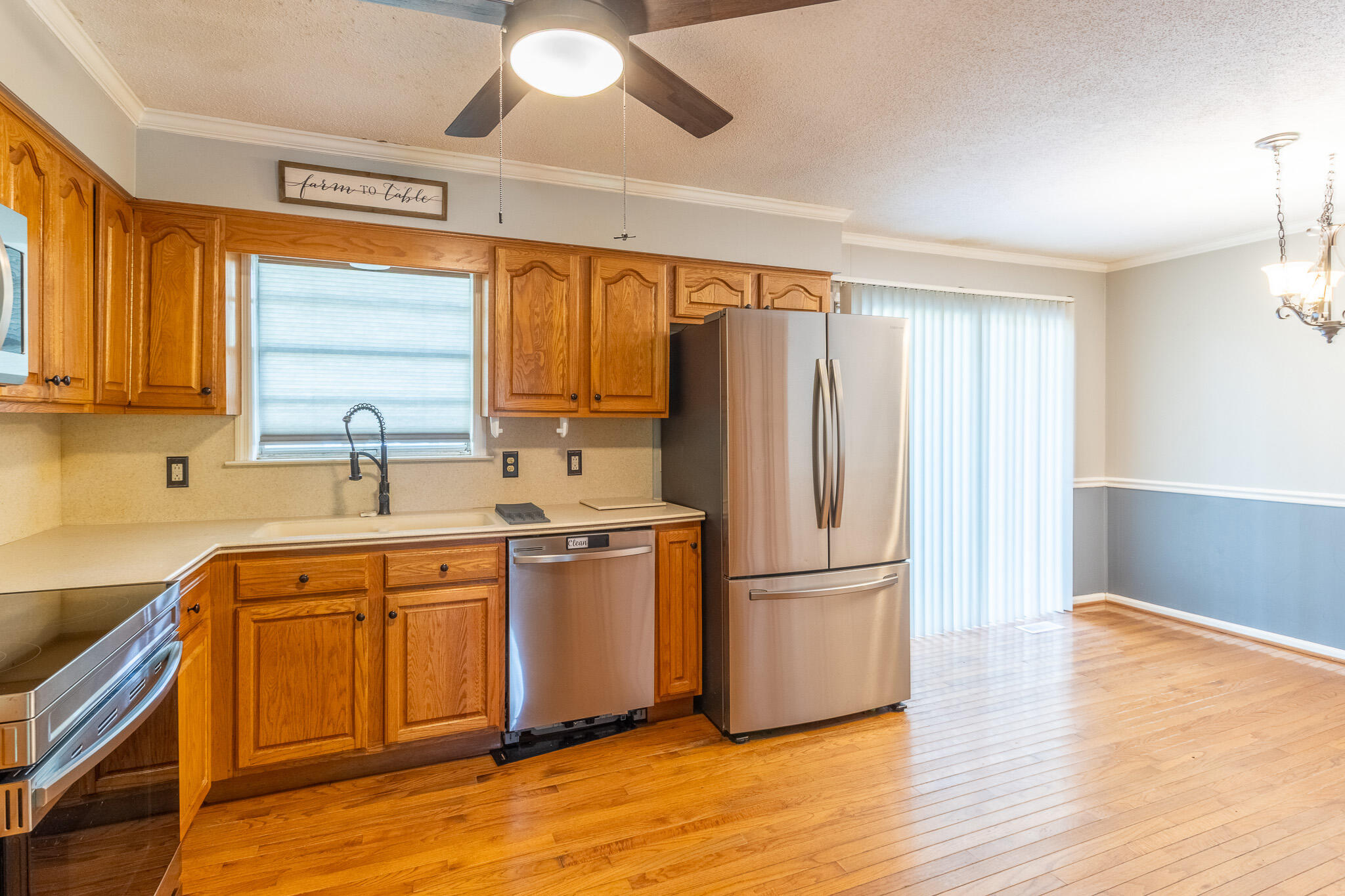 901 Spurling Drive