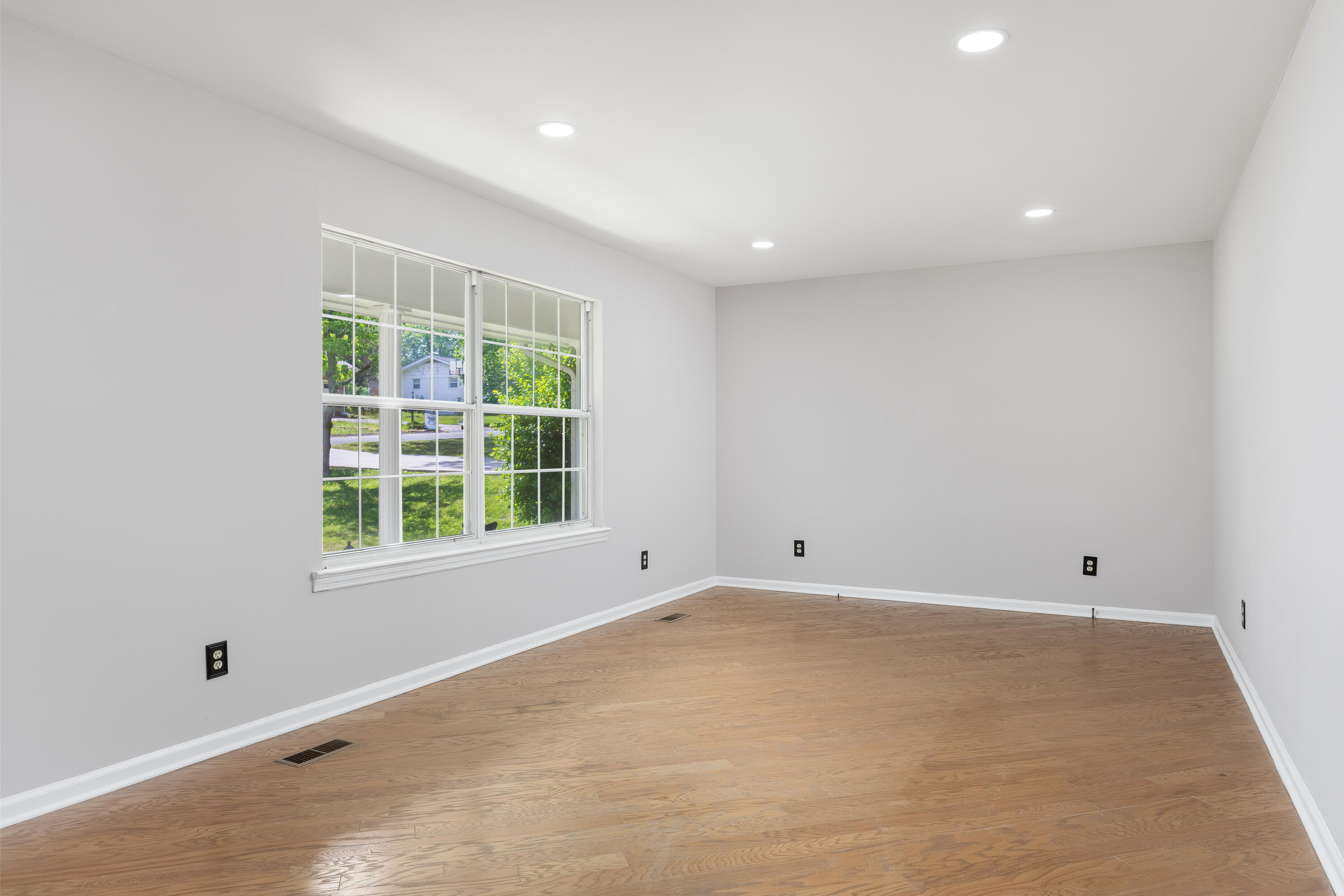 2505 Dowler Circle
