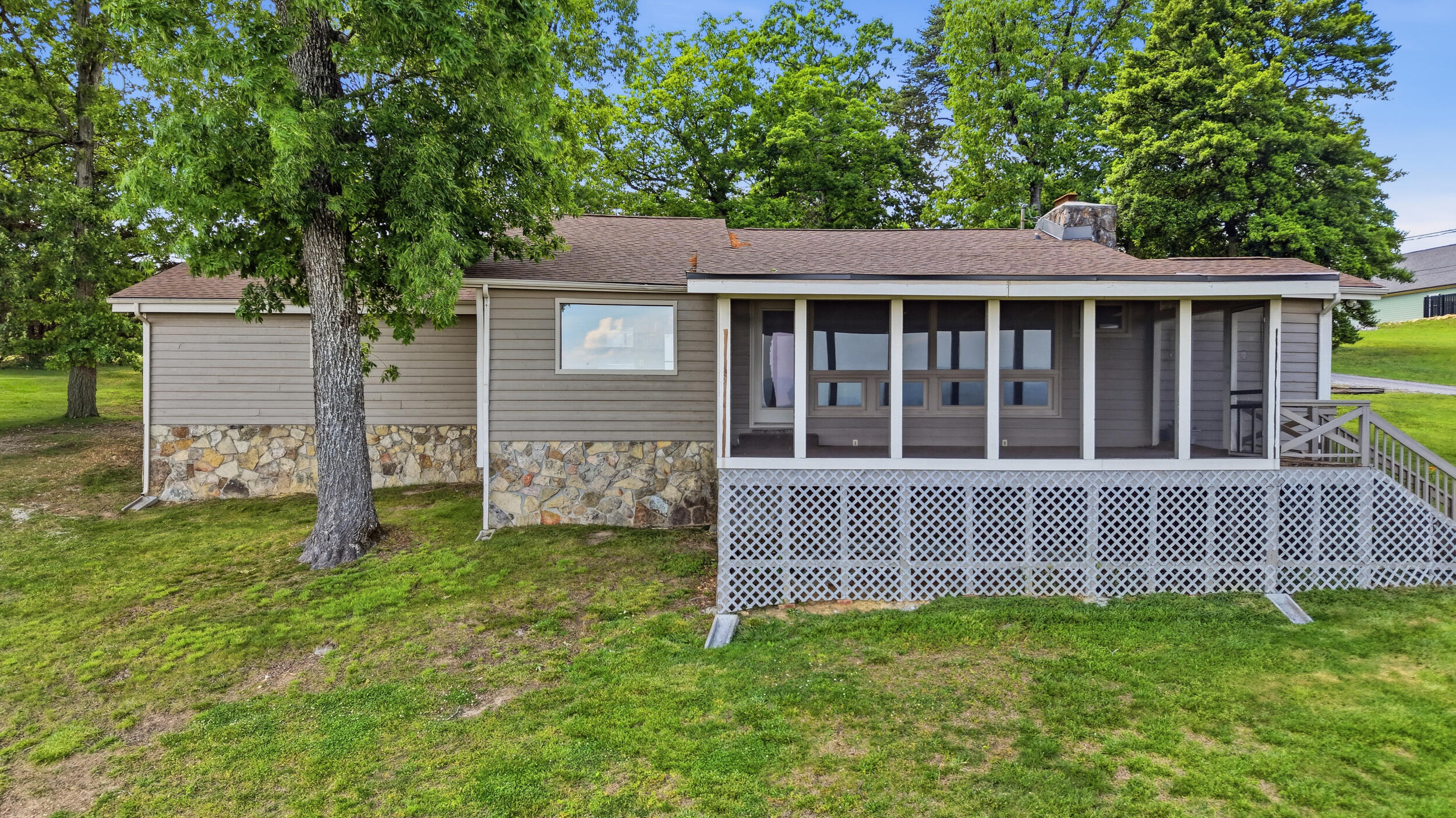 12024 Laurbrow Road