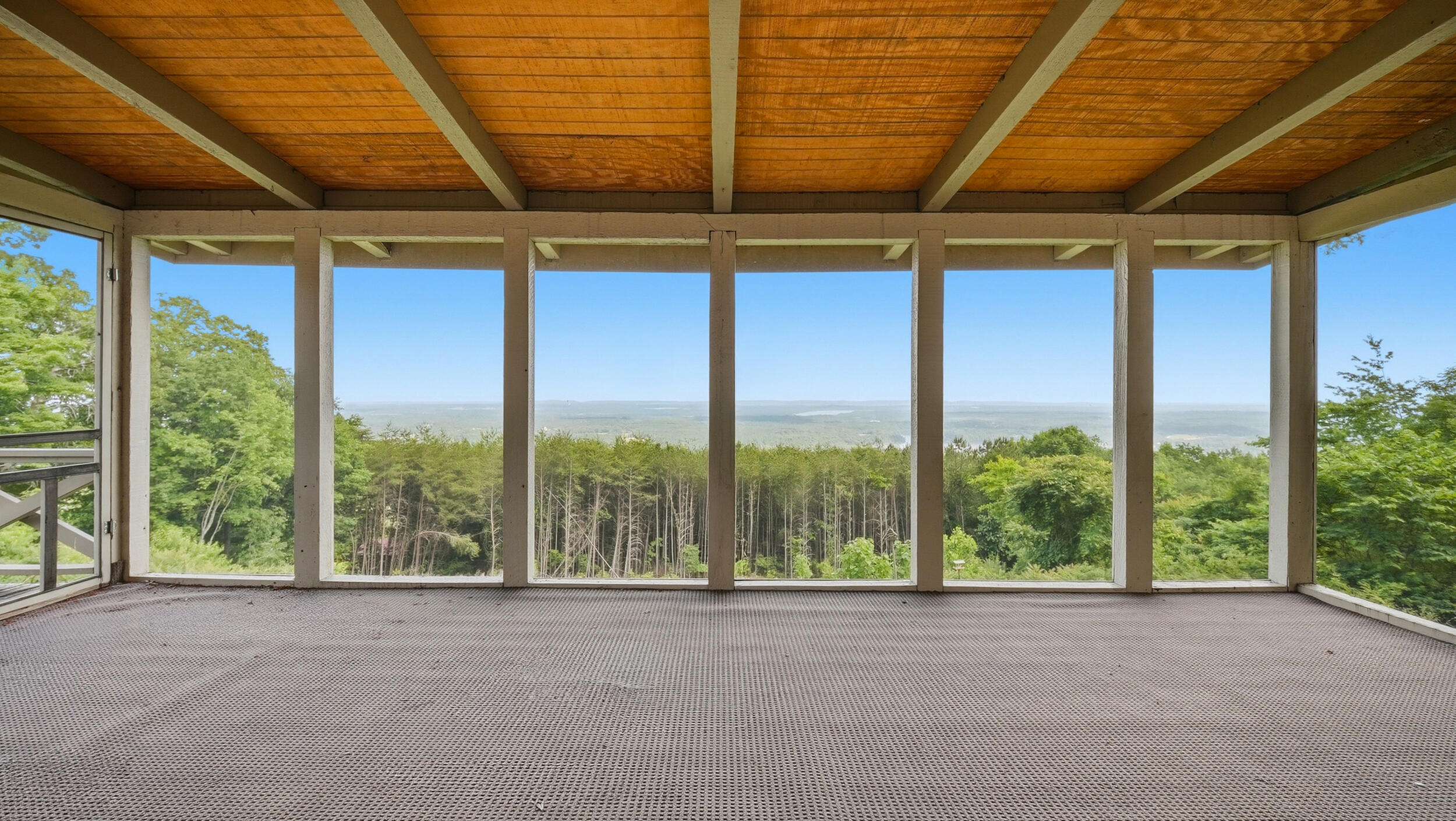 12024 Laurbrow Road