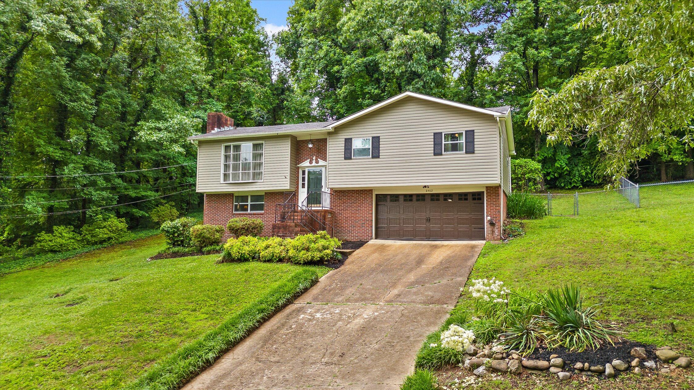 8462 Cross Timbers Circle