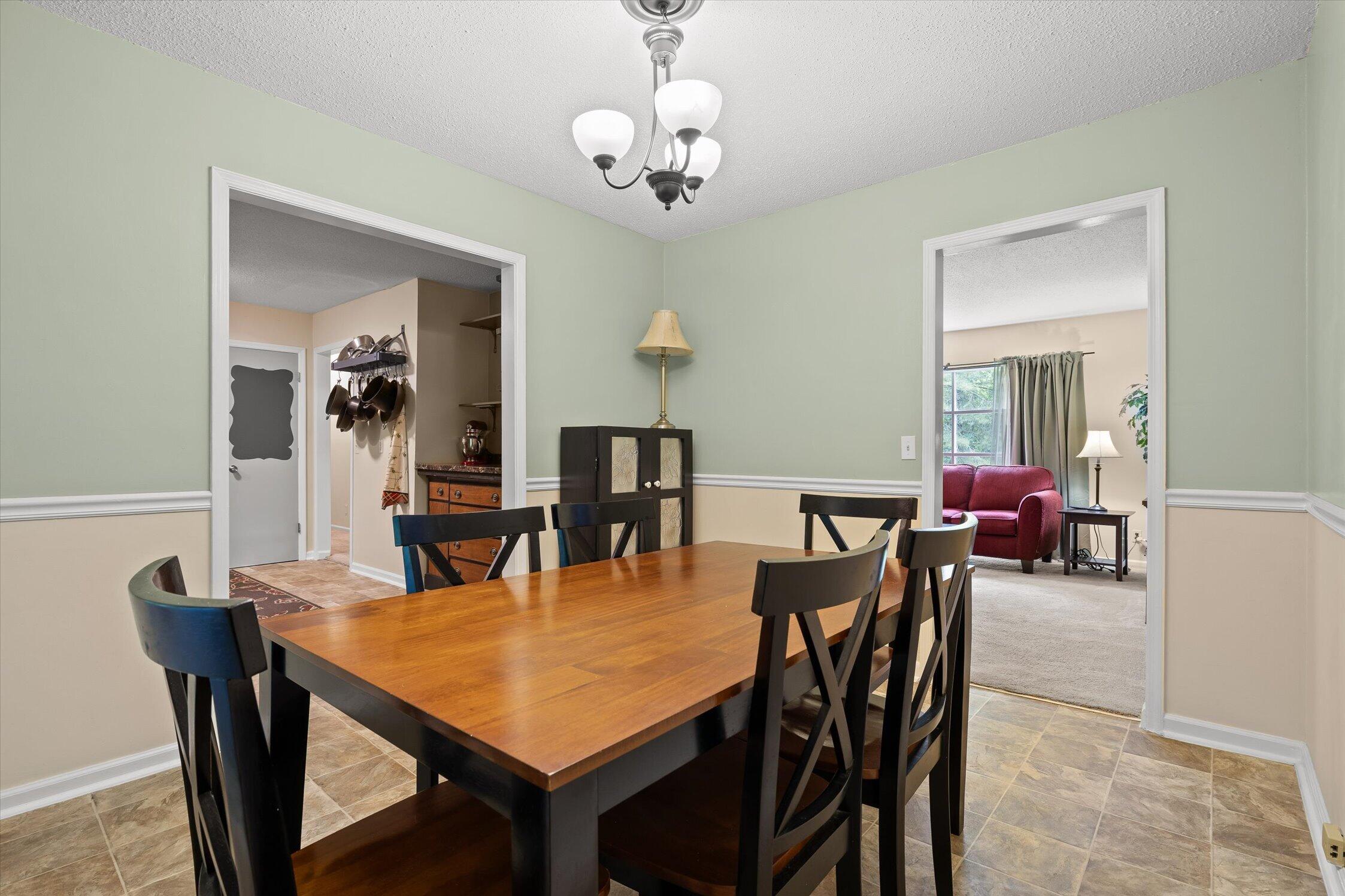 8462 Cross Timbers Circle