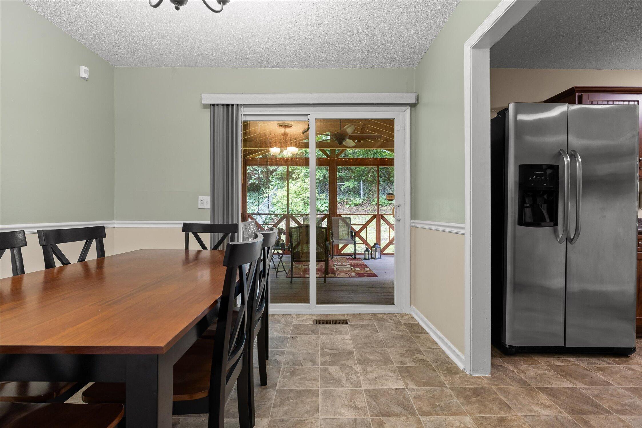 8462 Cross Timbers Circle