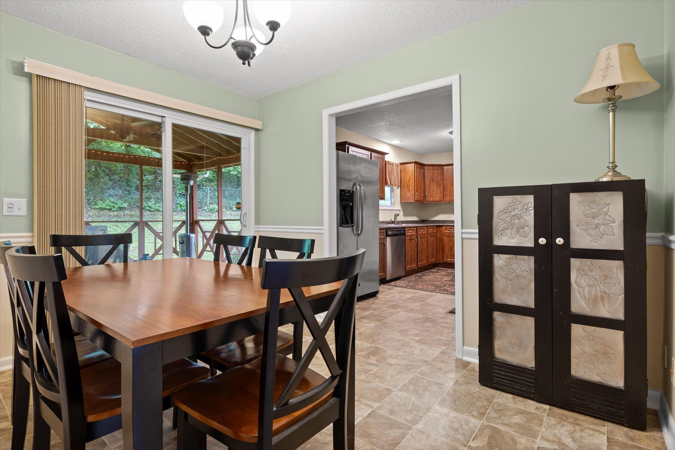8462 Cross Timbers Circle