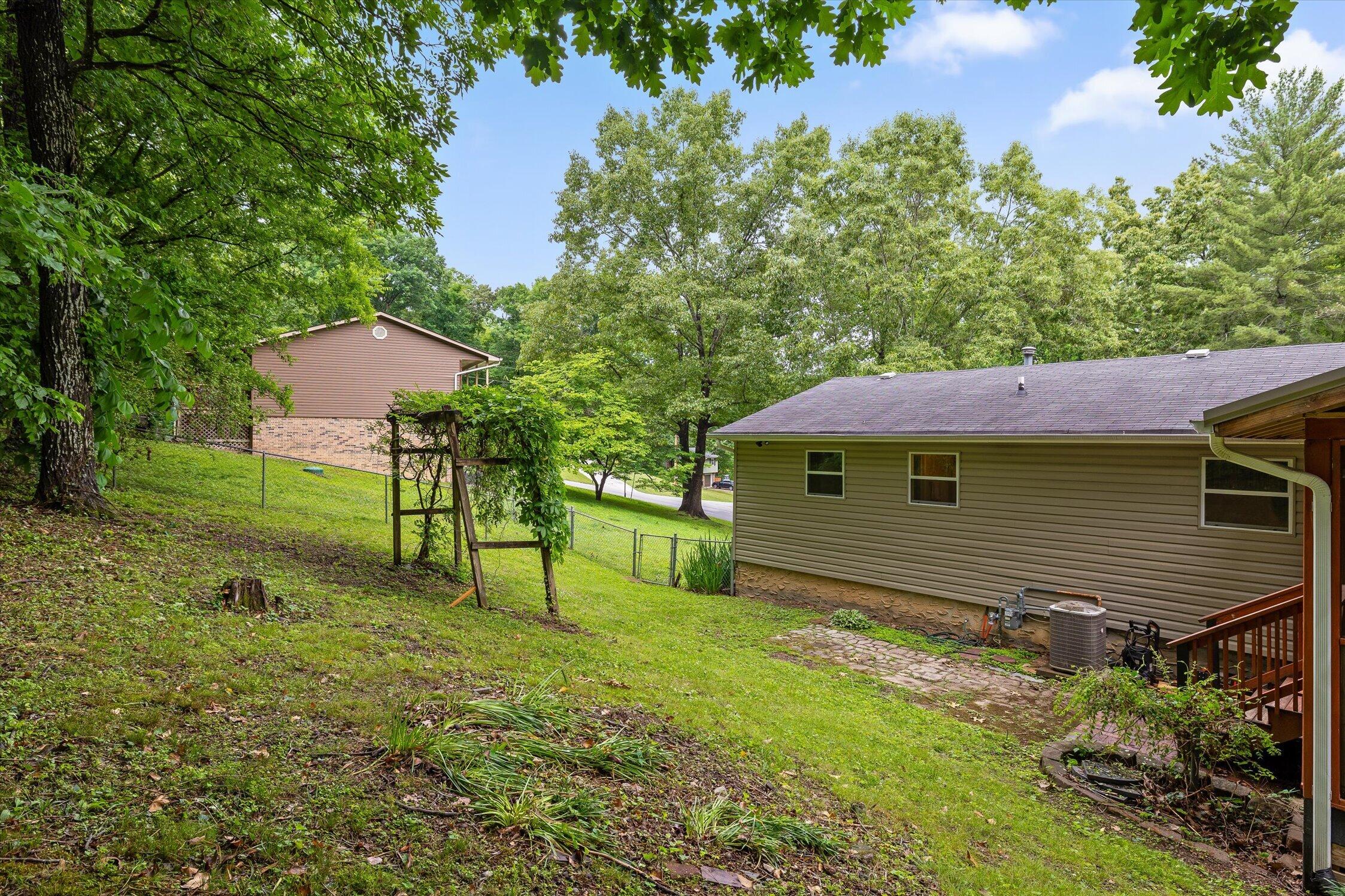 8462 Cross Timbers Circle