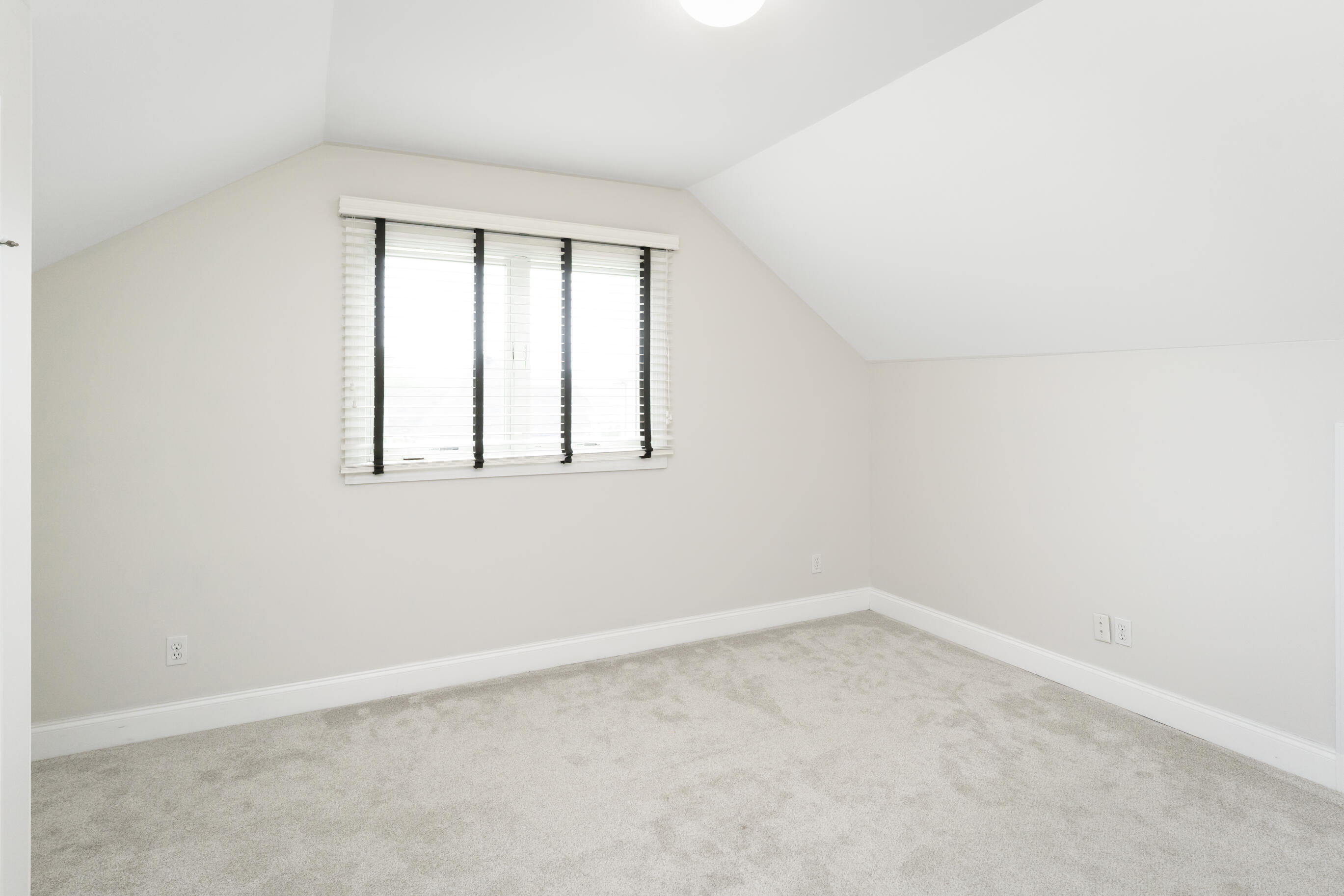515 E 18th Street