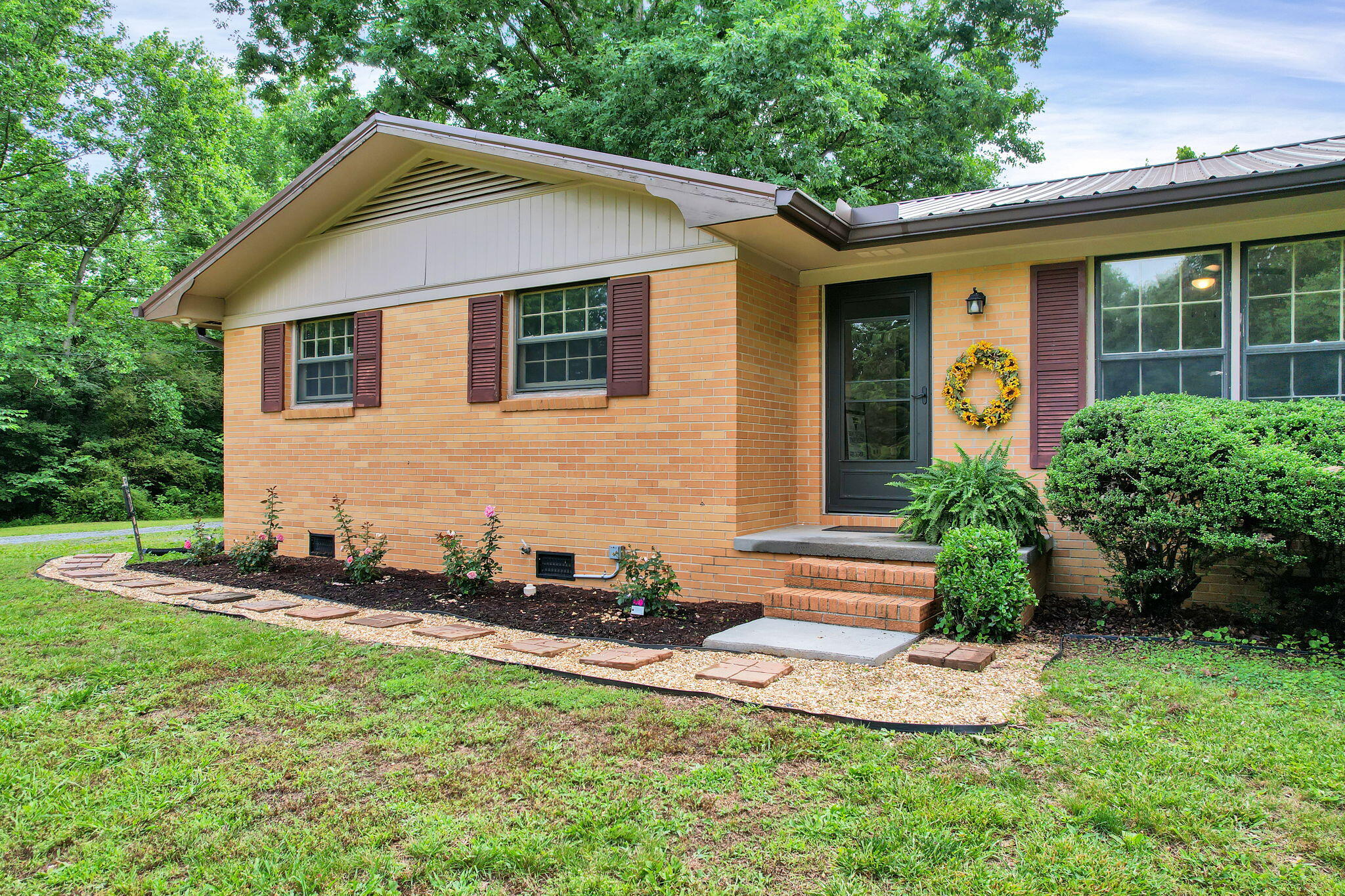 1191 Red Hill Valley Road SE