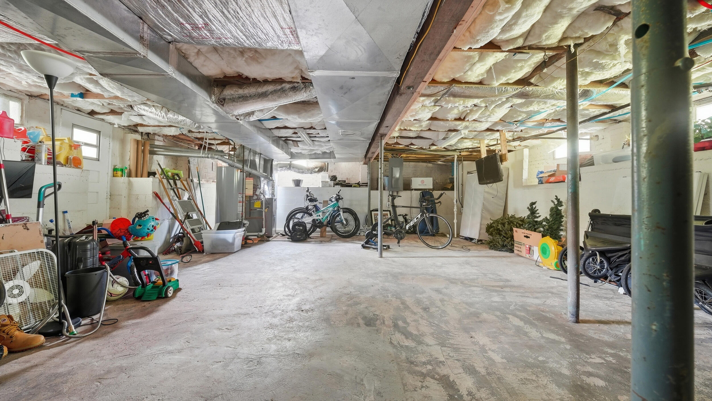 3010 Greenwich Avenue
