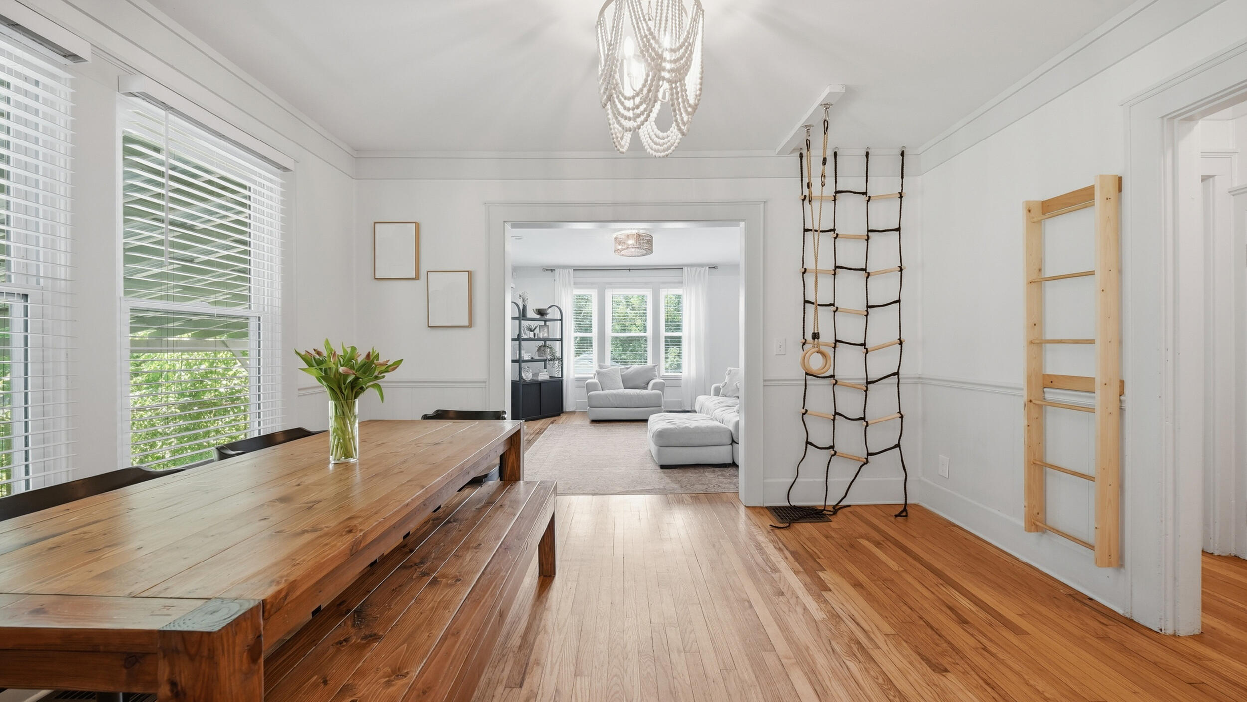 3010 Greenwich Avenue