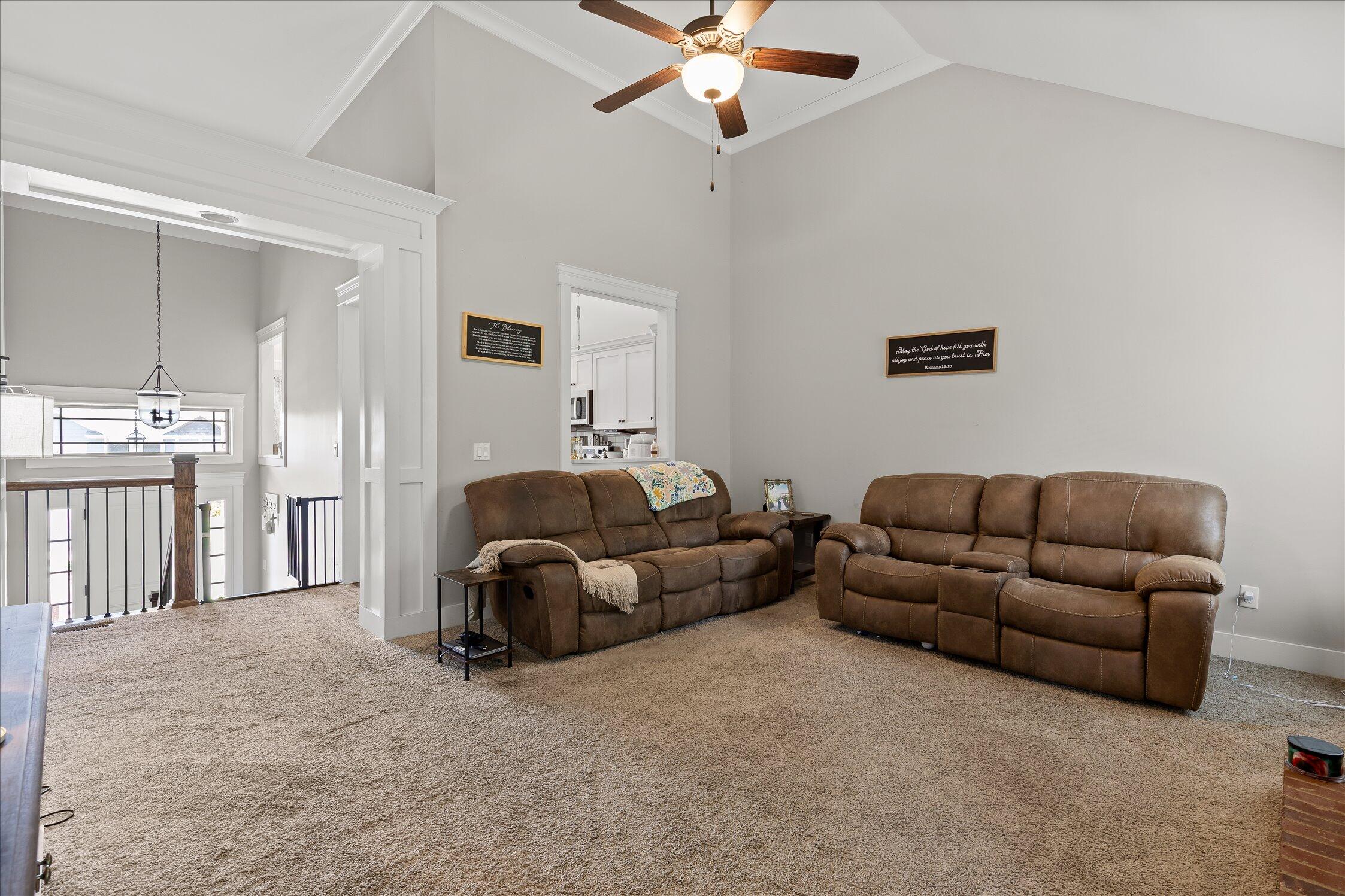 1095 Longo Drive