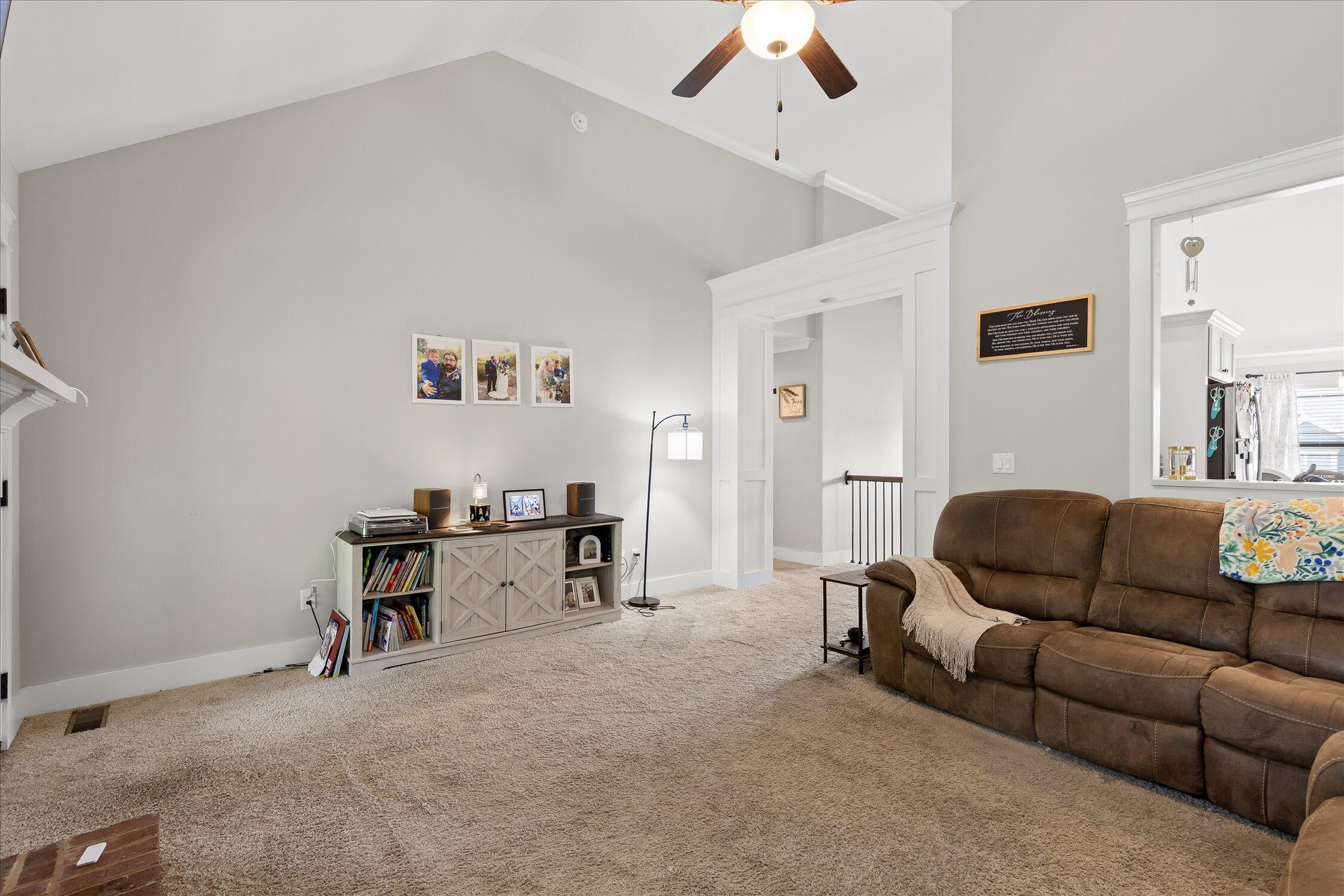 1095 Longo Drive