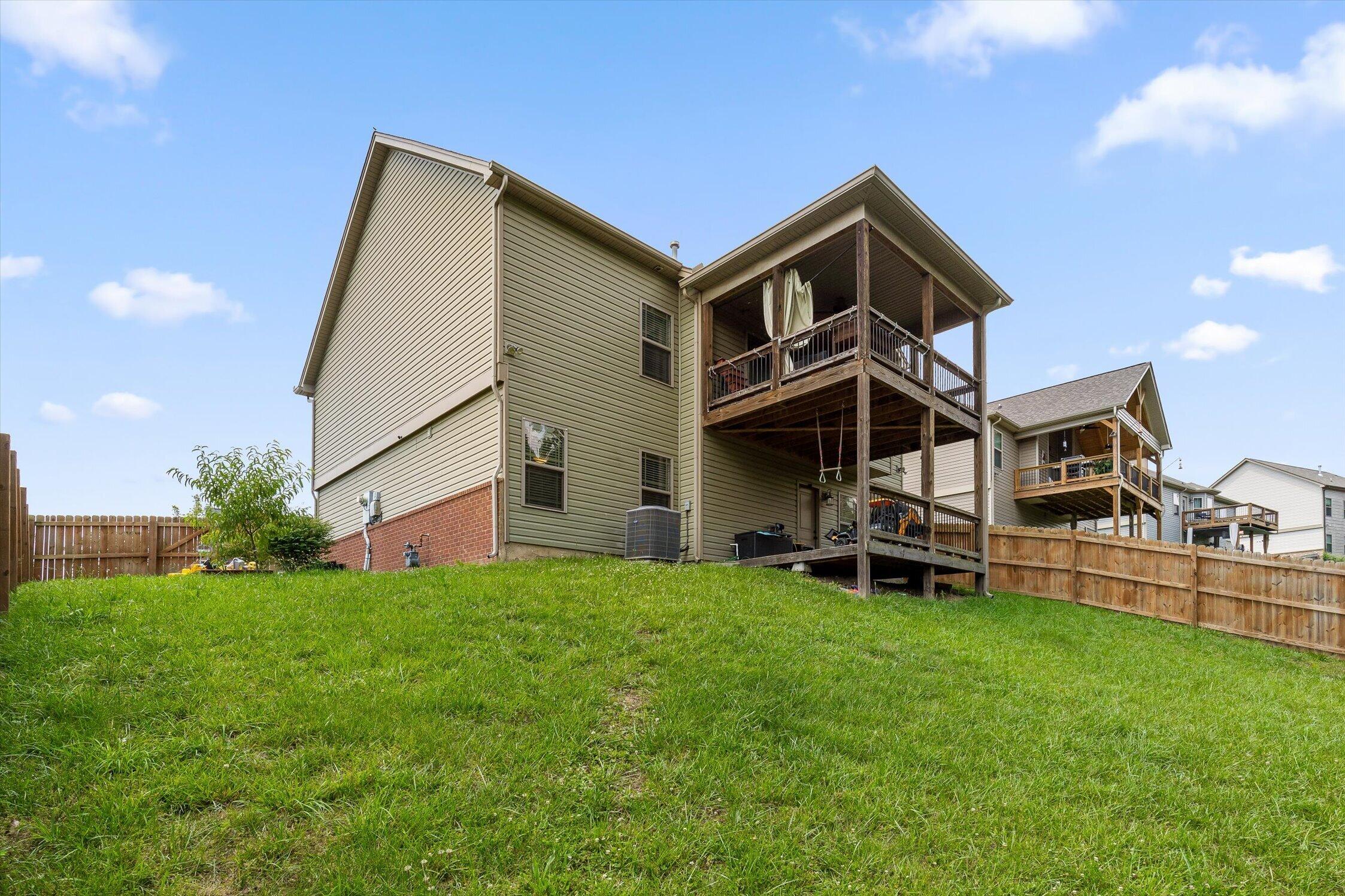 1095 Longo Drive