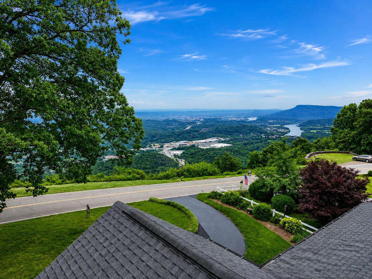 121 N Palisades Drive