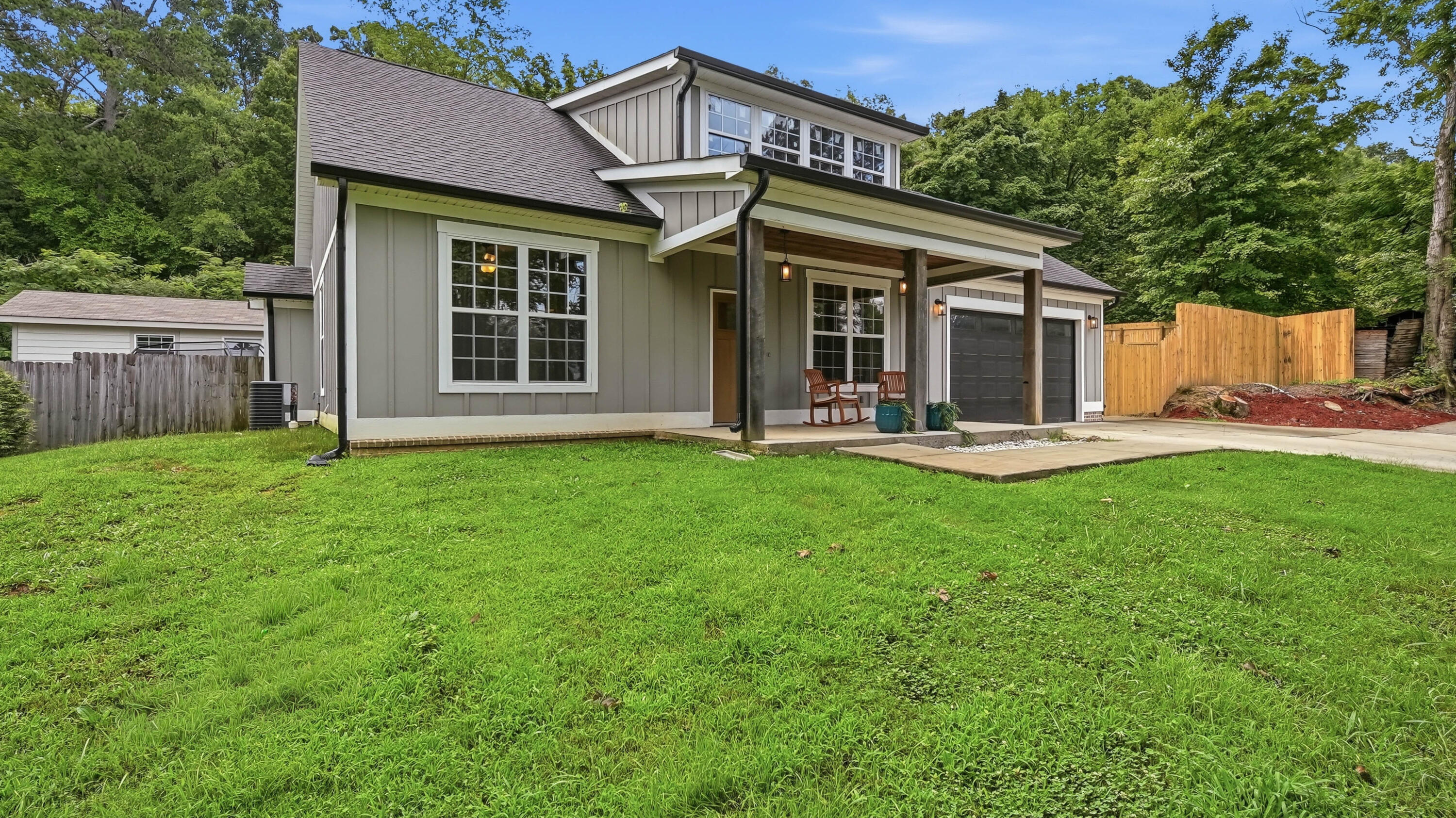 1909 Old Lafayette Road