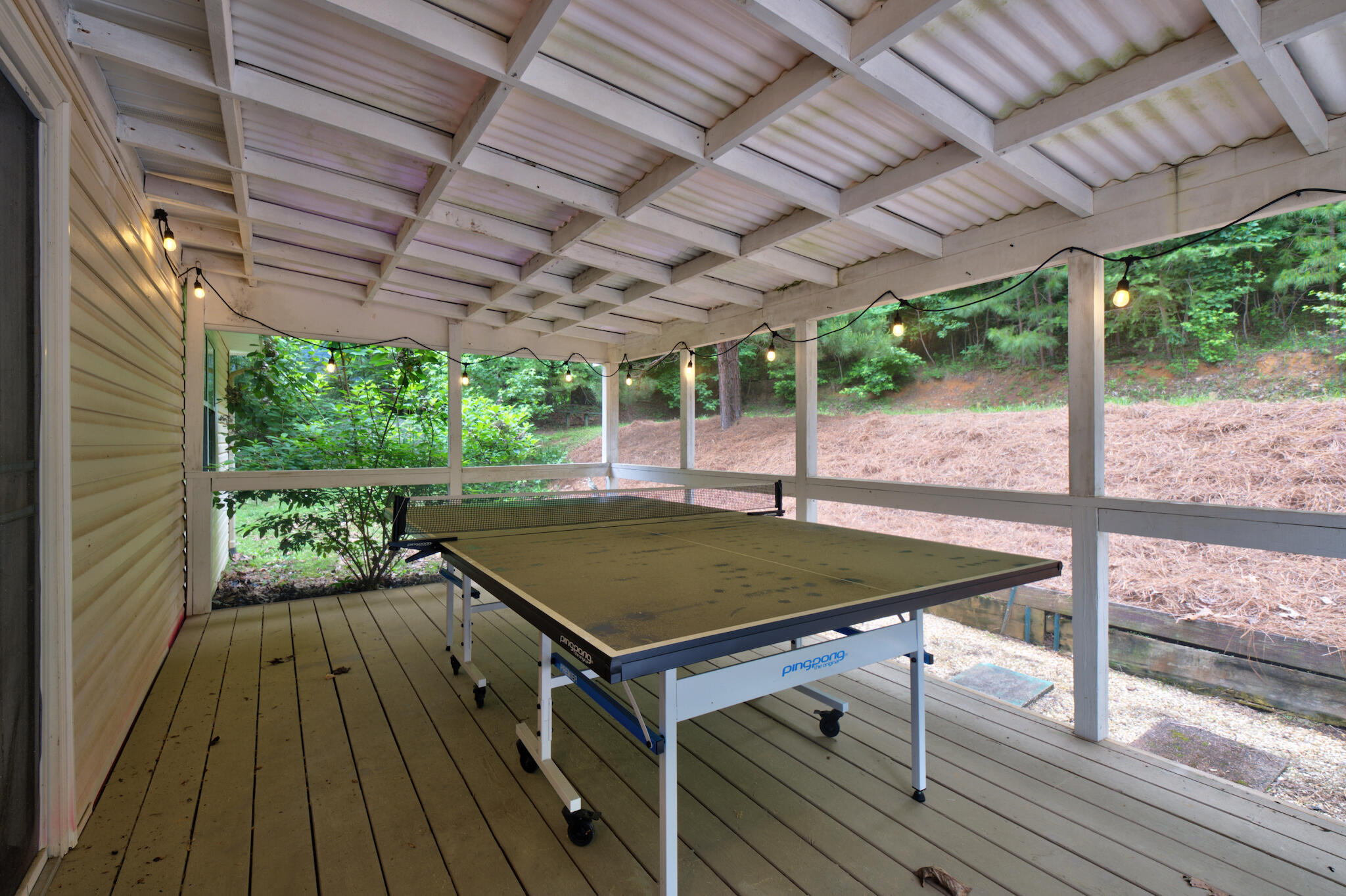 10718 Lonnie Lane