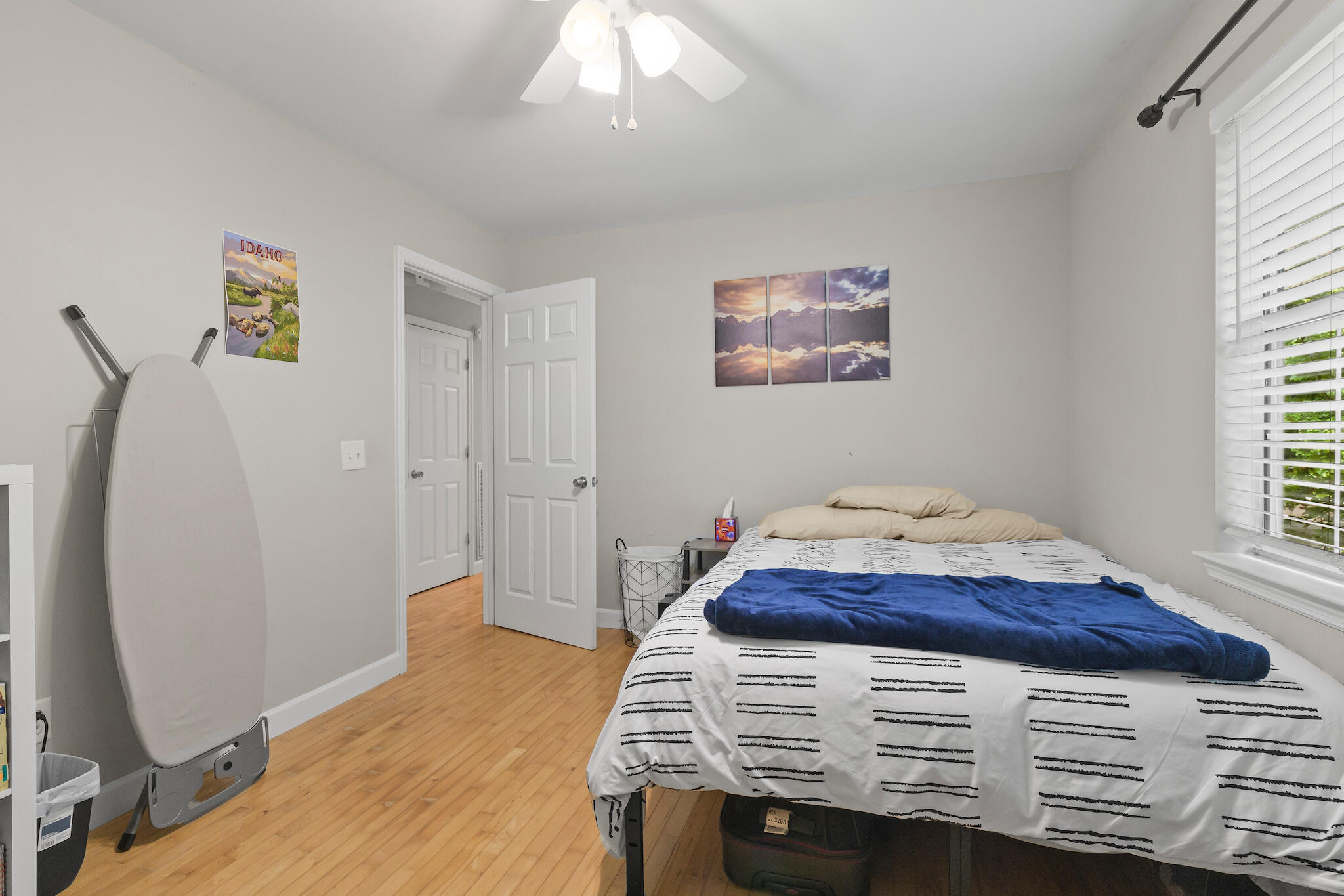 10718 Lonnie Lane