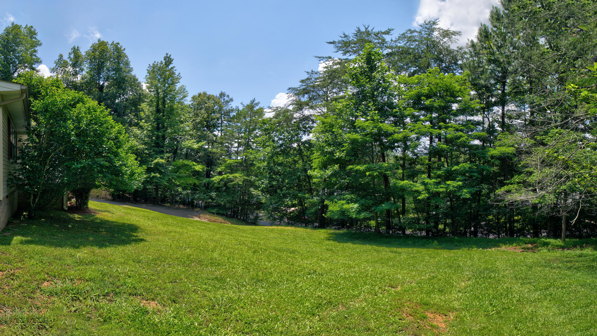 10718 Lonnie Lane
