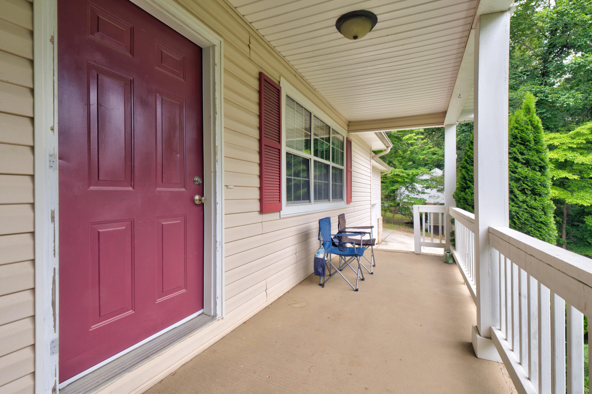 10718 Lonnie Lane