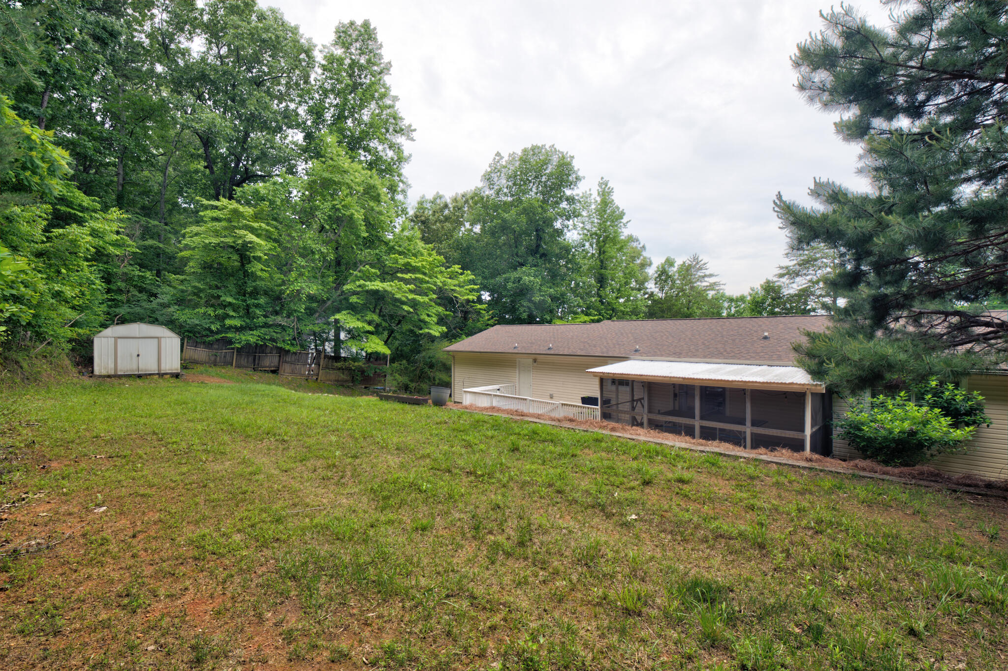 10718 Lonnie Lane