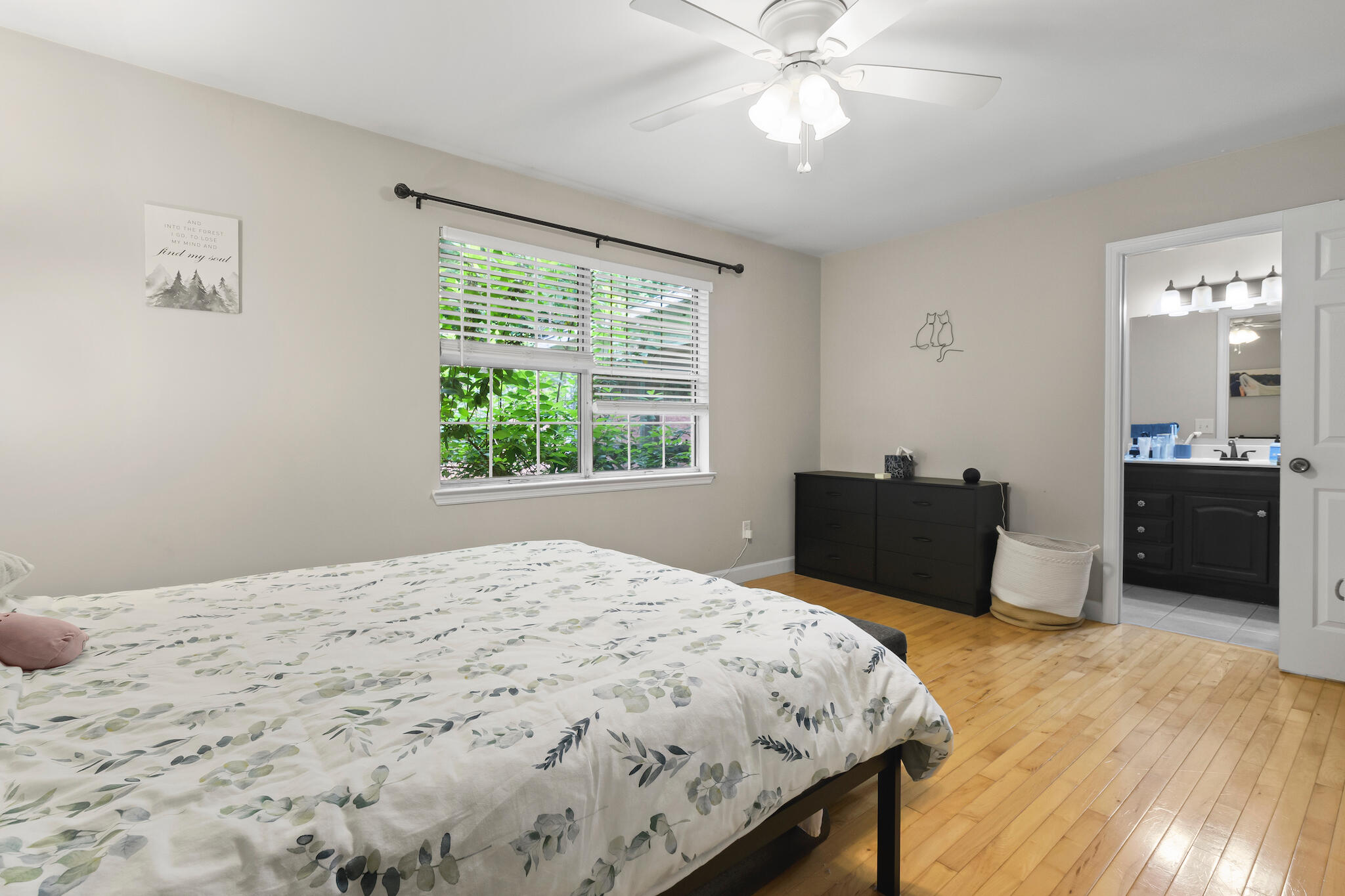 10718 Lonnie Lane