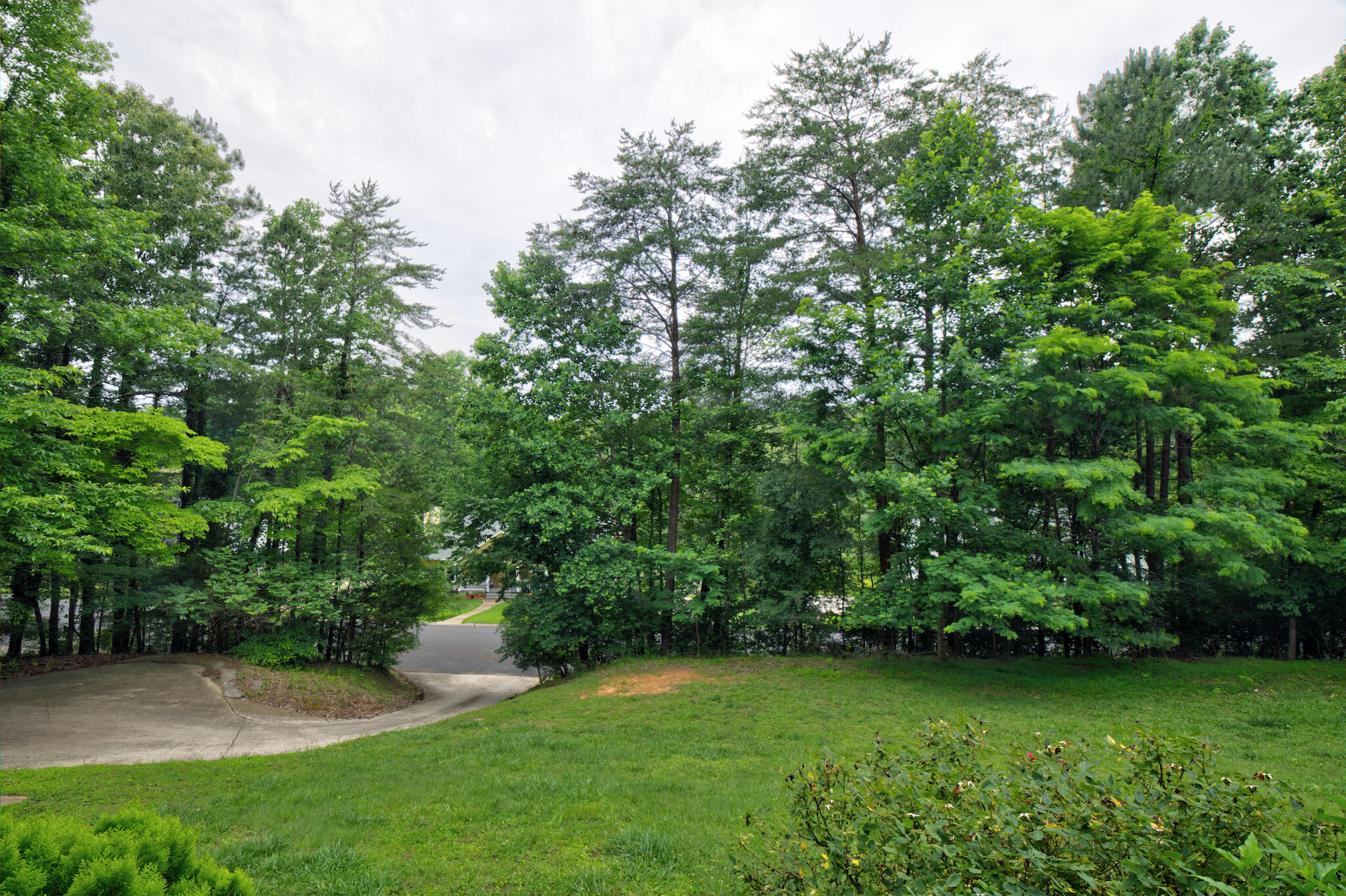 10718 Lonnie Lane