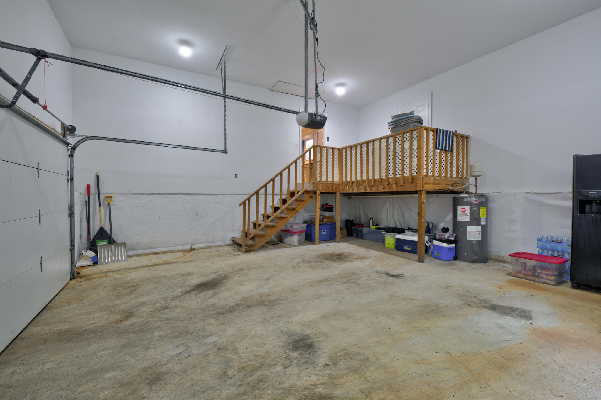 10718 Lonnie Lane