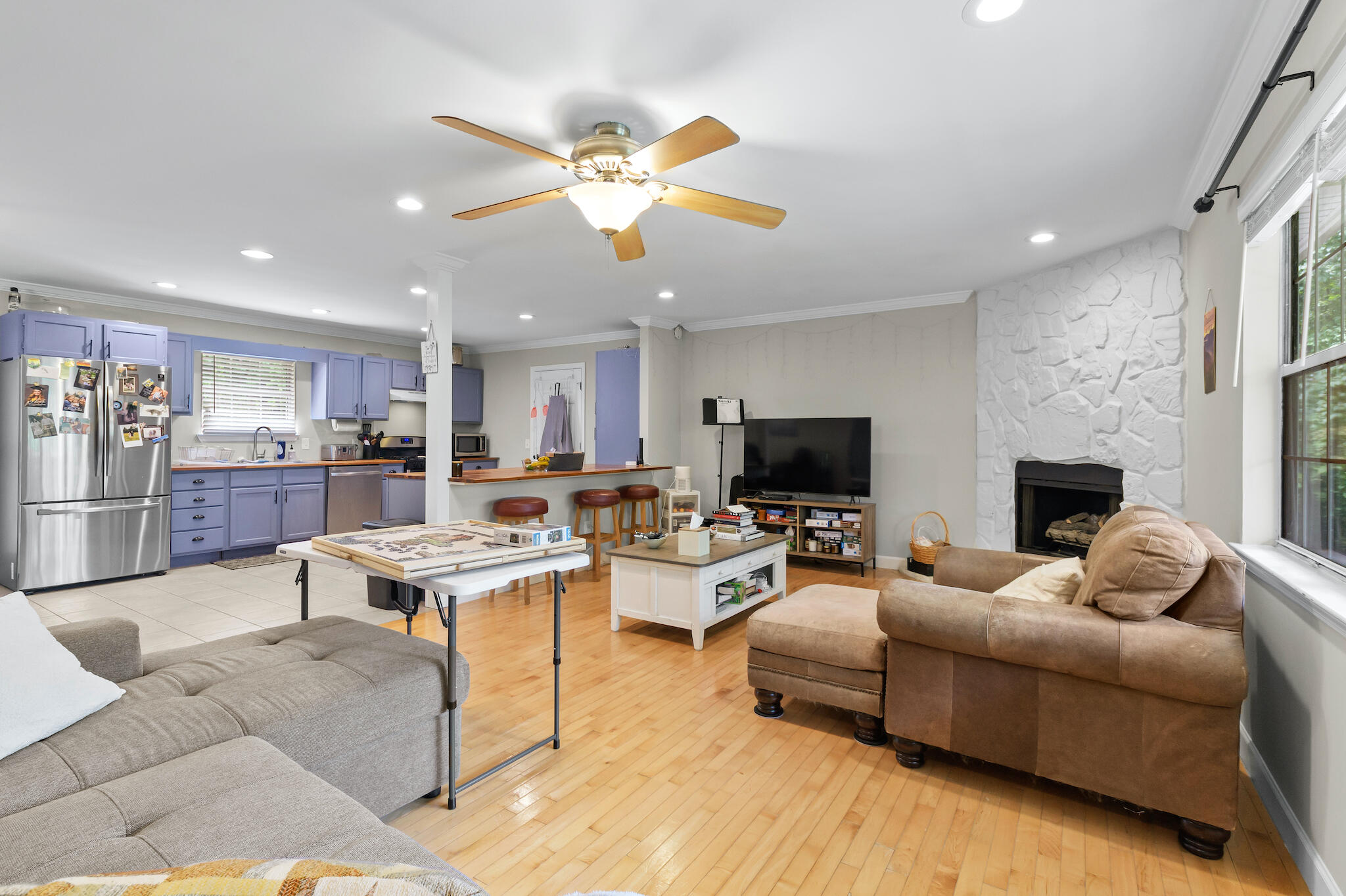 10718 Lonnie Lane