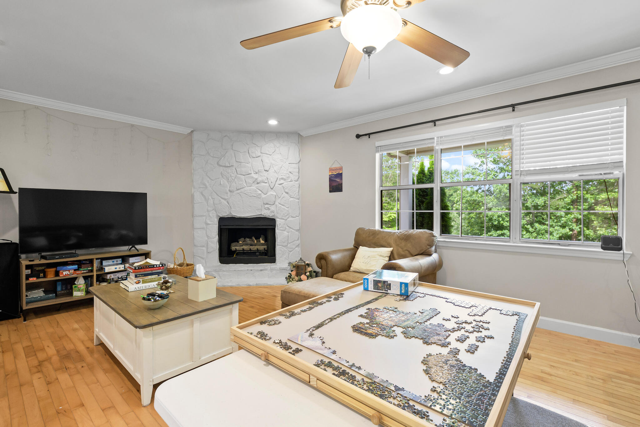 10718 Lonnie Lane