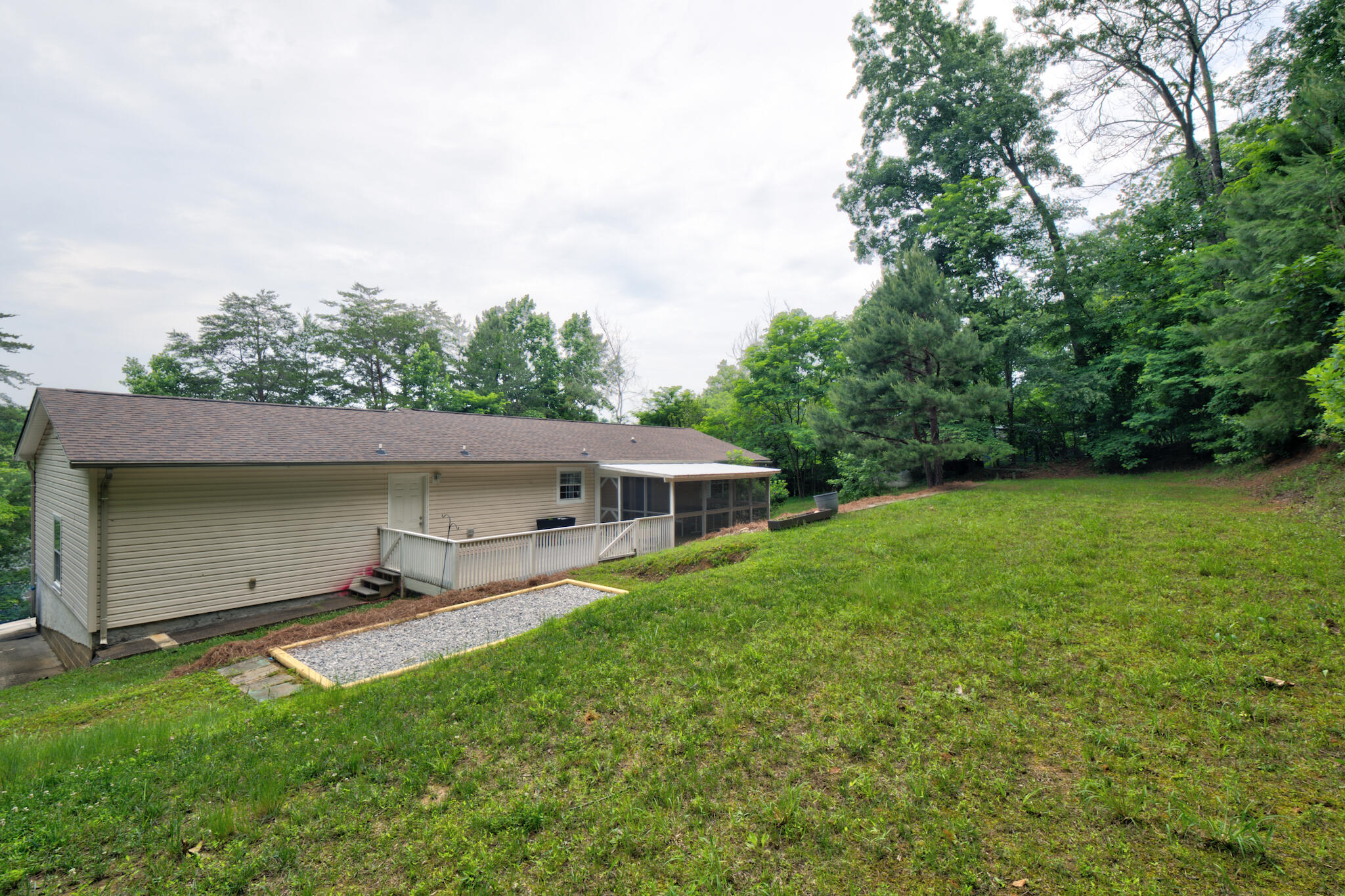 10718 Lonnie Lane