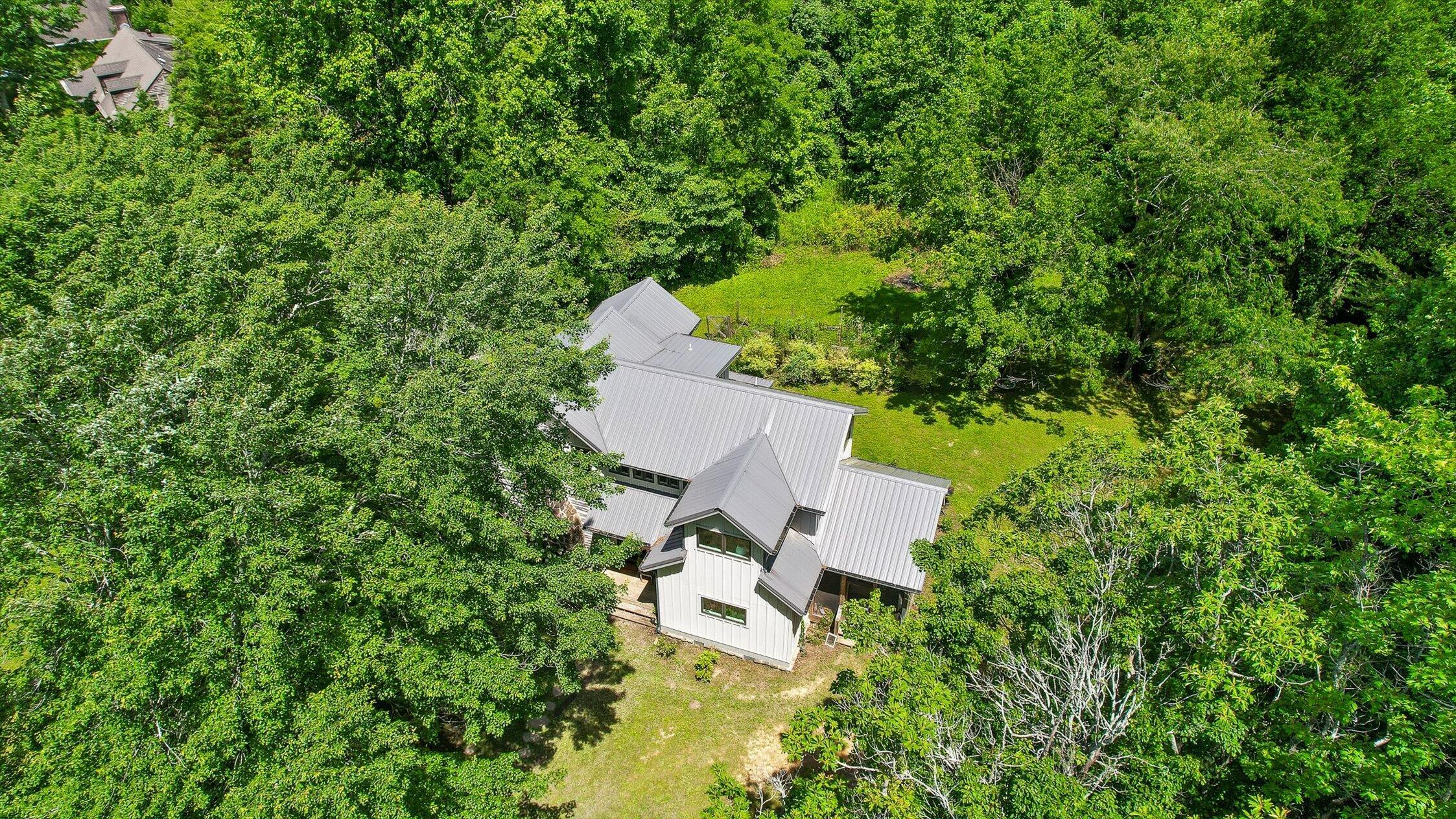 4272 Peppers Lane