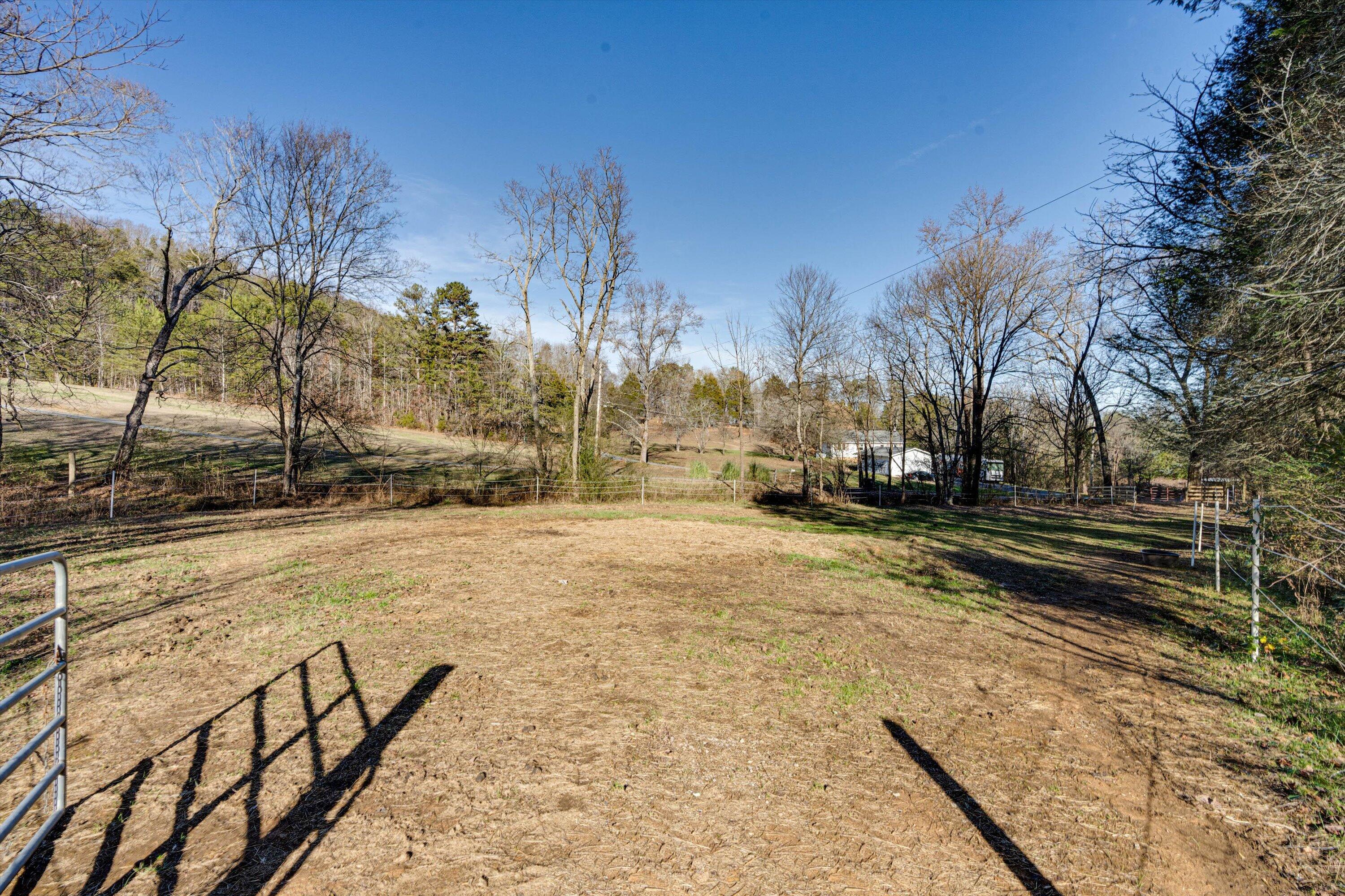 200 Reavley Road