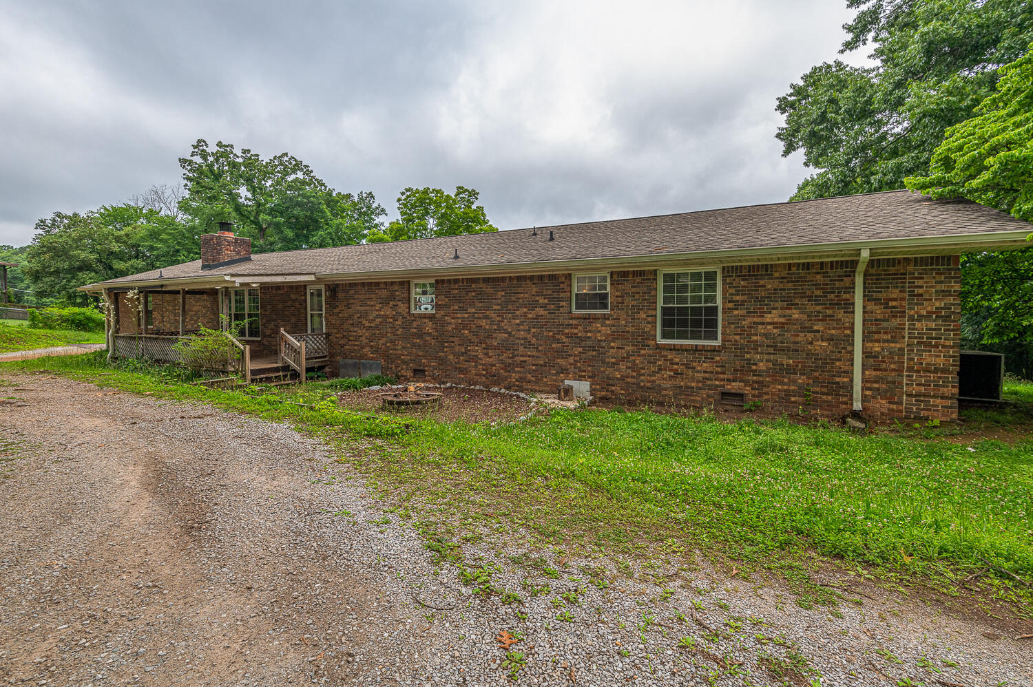 9422 Fuller Road
