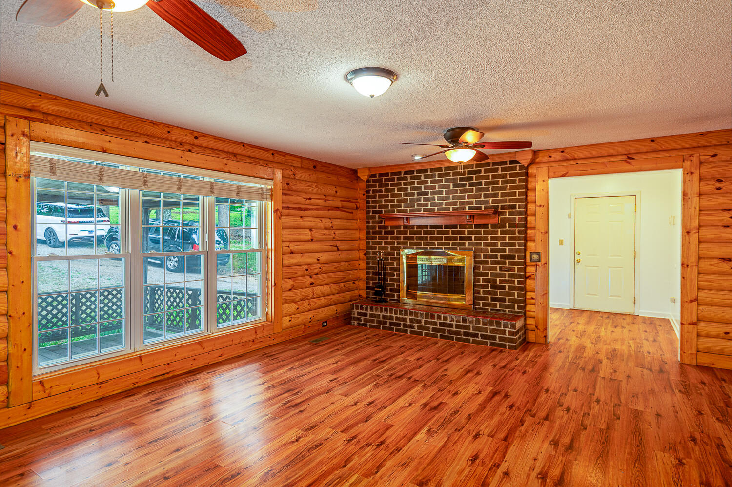 9422 Fuller Road