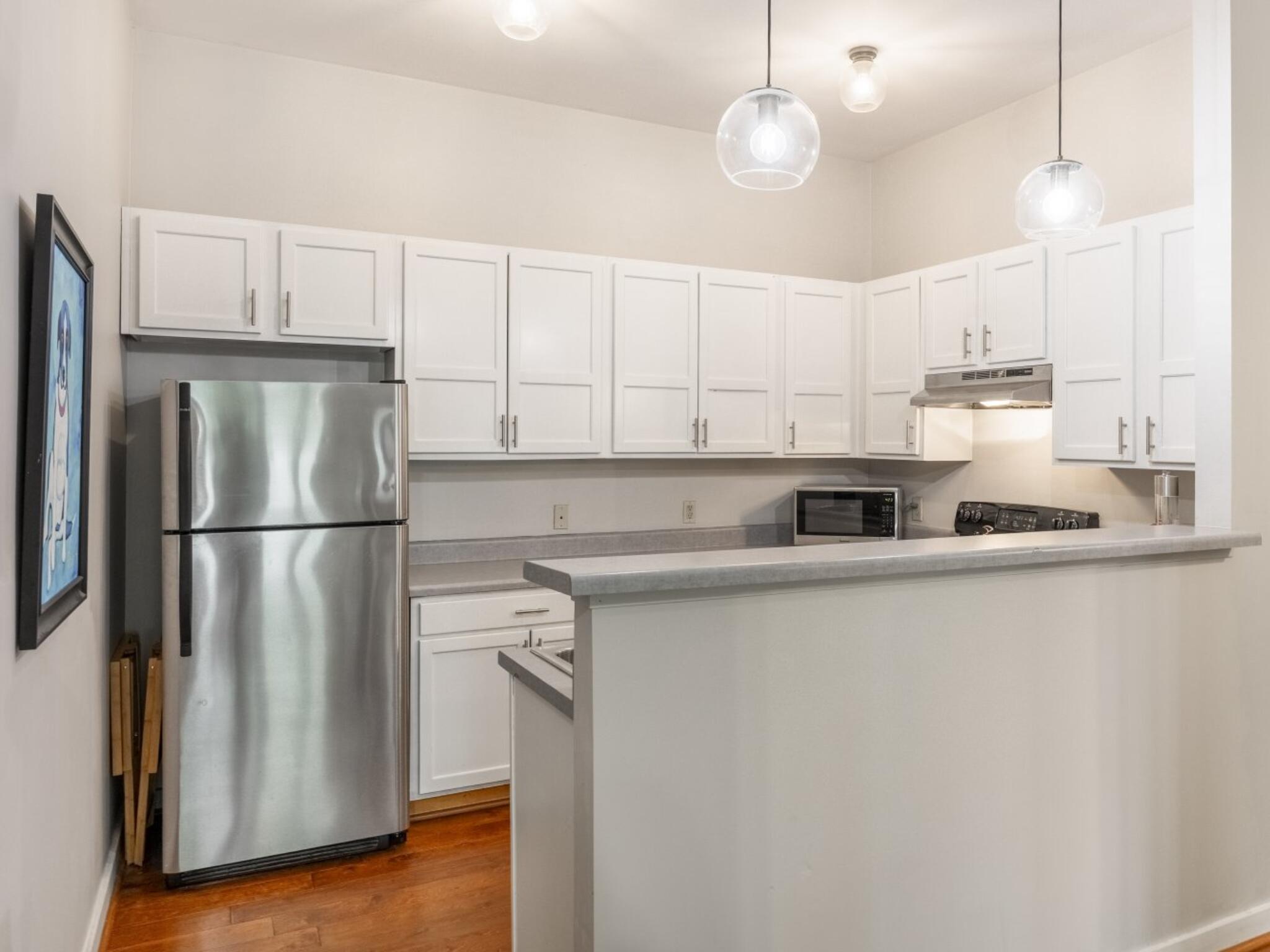 1609 Long Street, 103