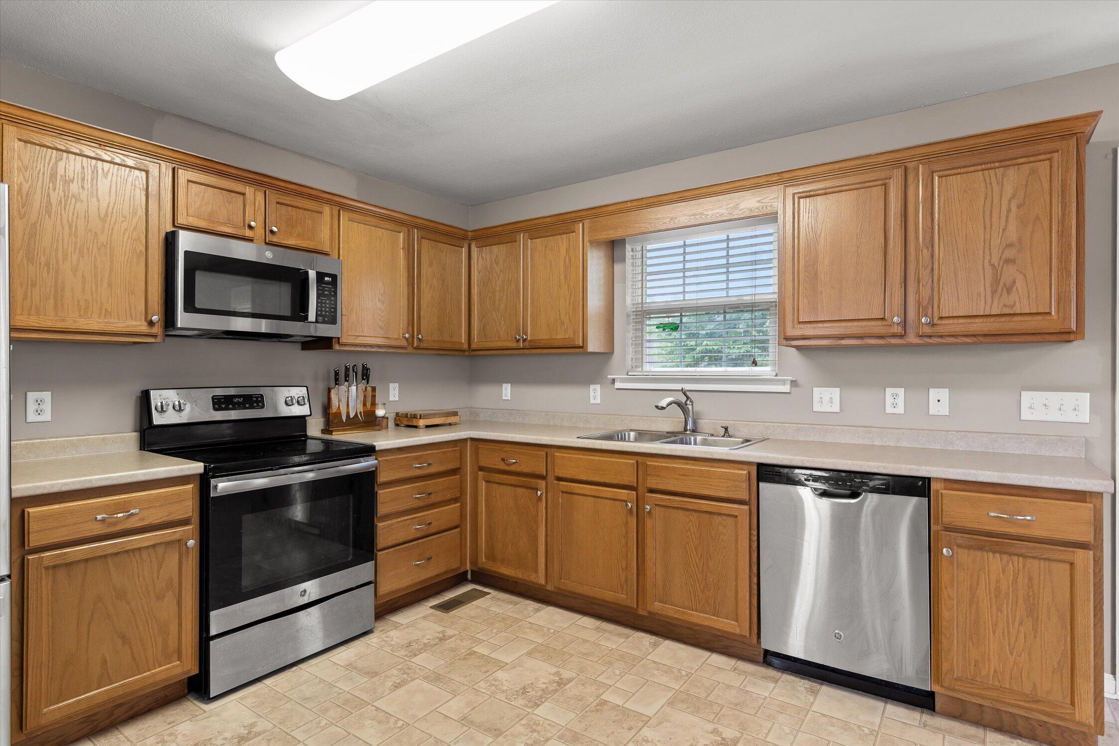 1024 Ryan Ridge Road, 18