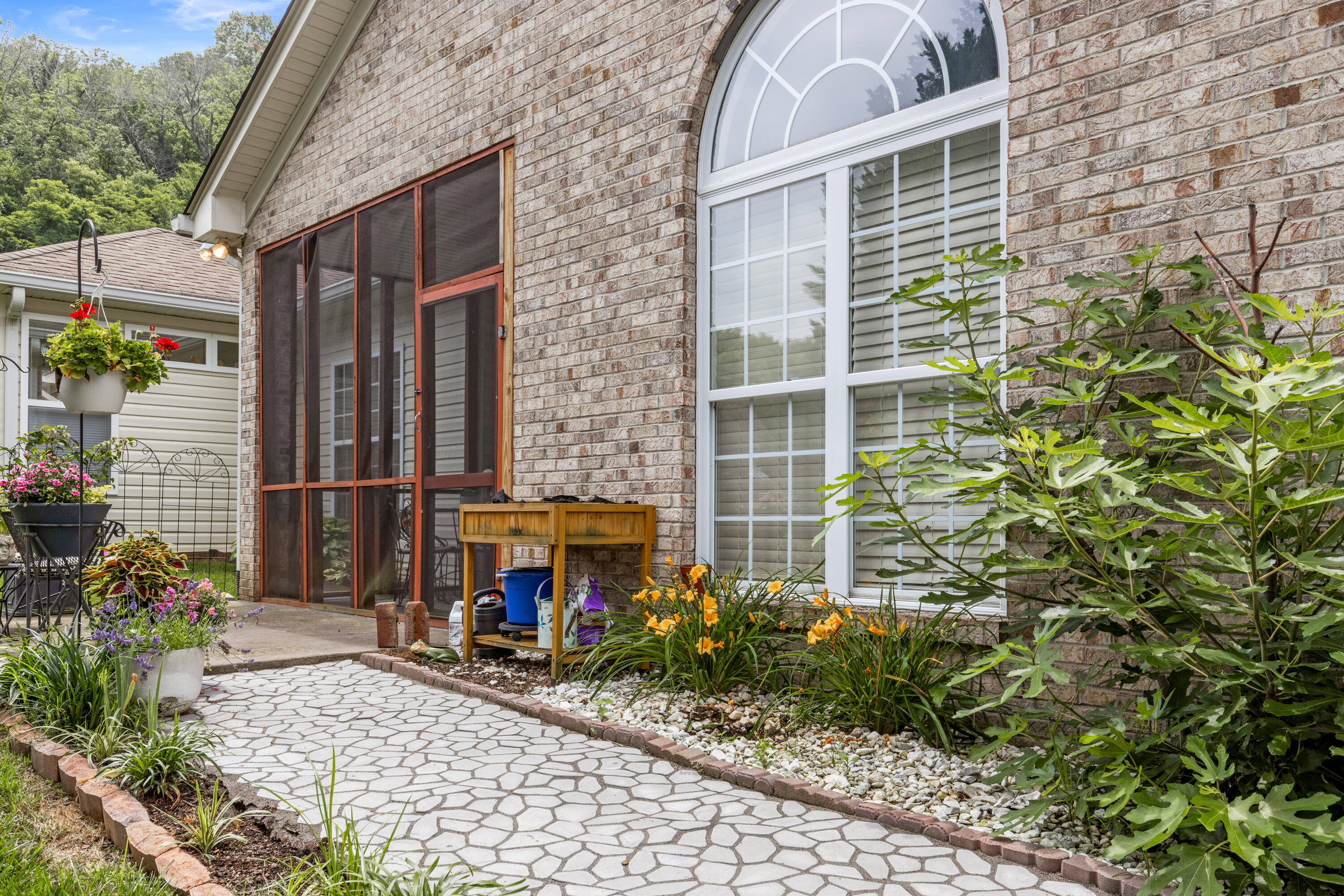 6245 Jacq Court, 56
