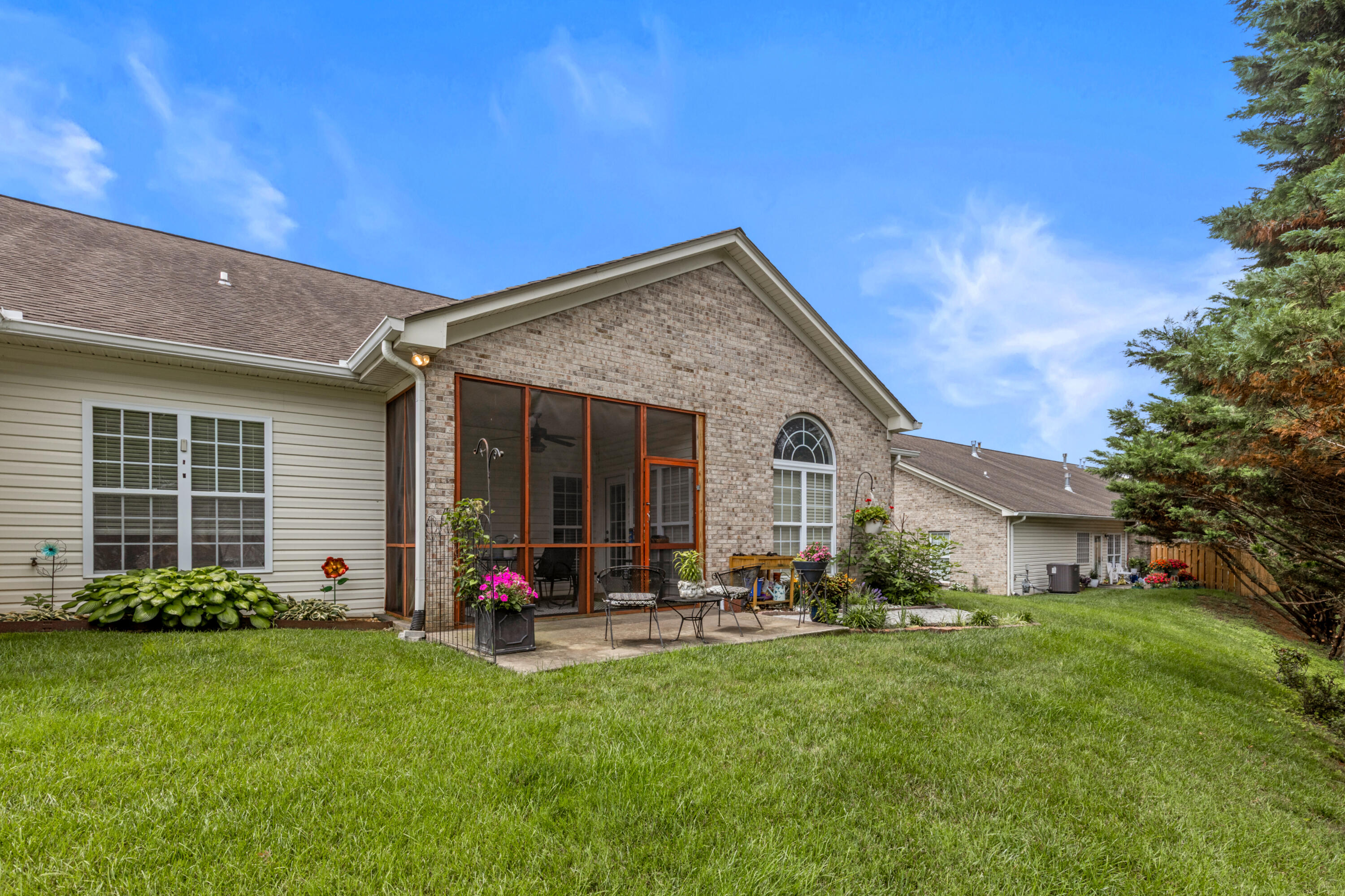 6245 Jacq Court, 56