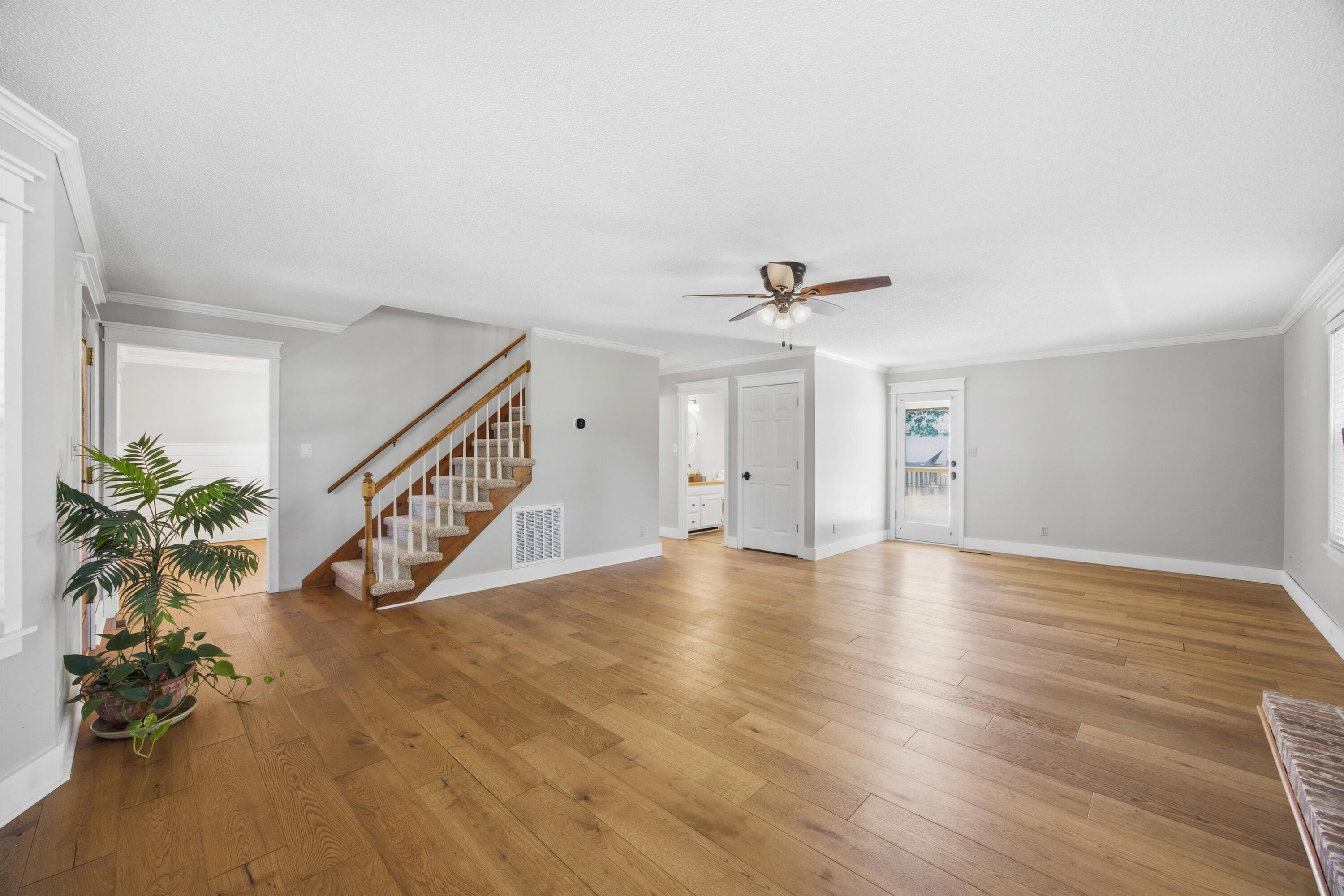 5308 Woody Trail